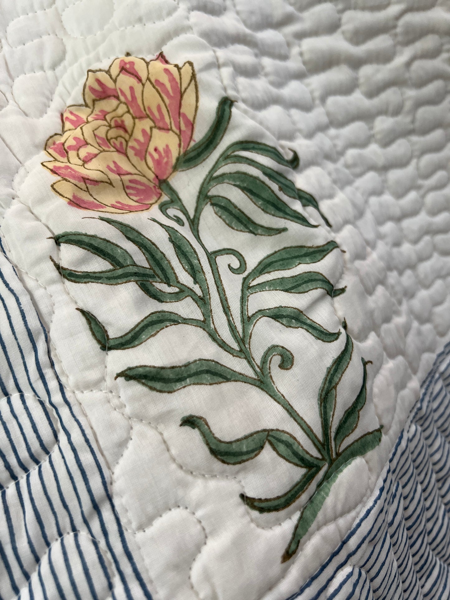 Quilted bedcover | 90*108 Inches | Elegant Echoes