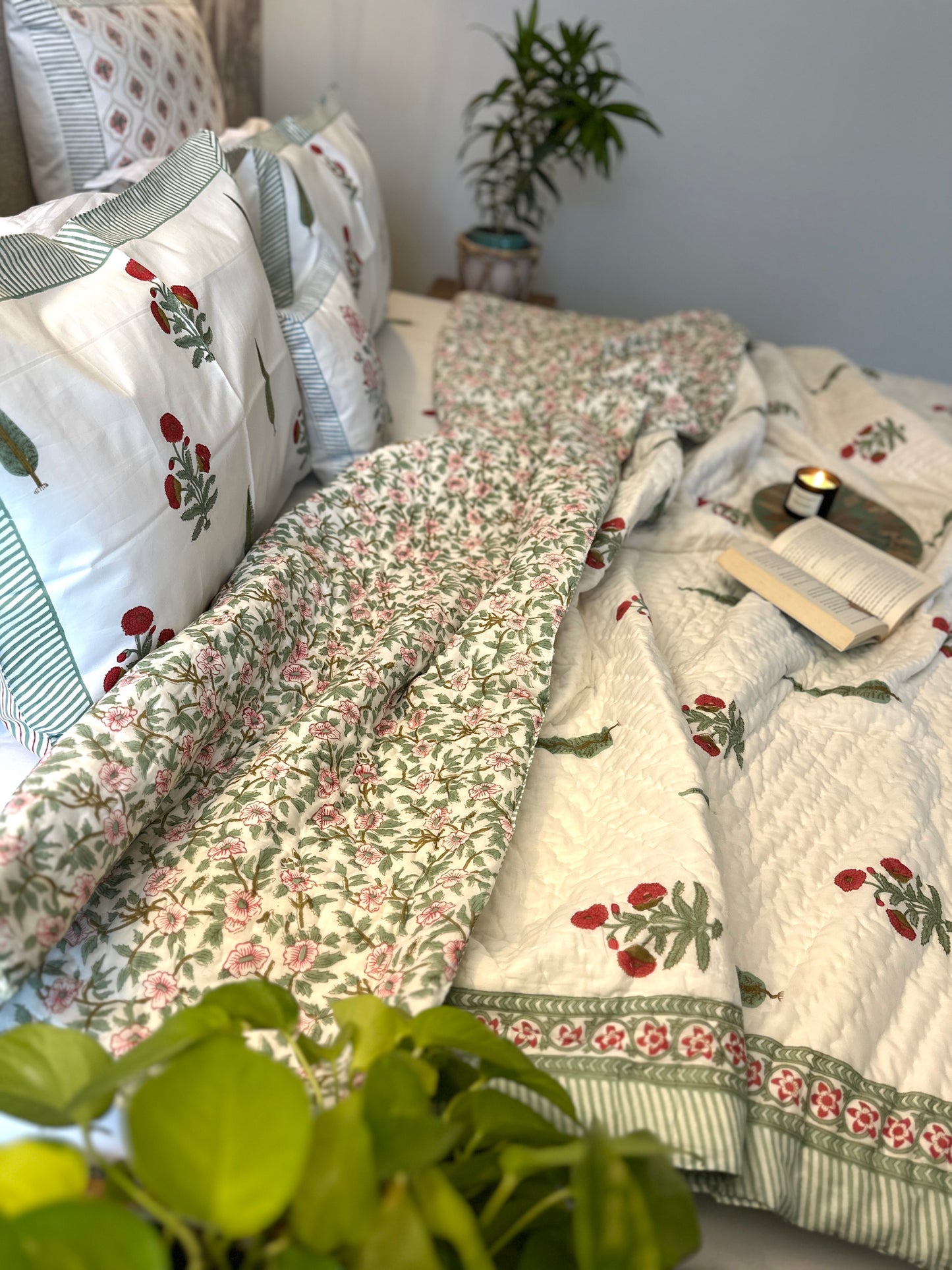 Bedding Set Hand Block | Quilt with Bedhsheet | Sleek Comfort