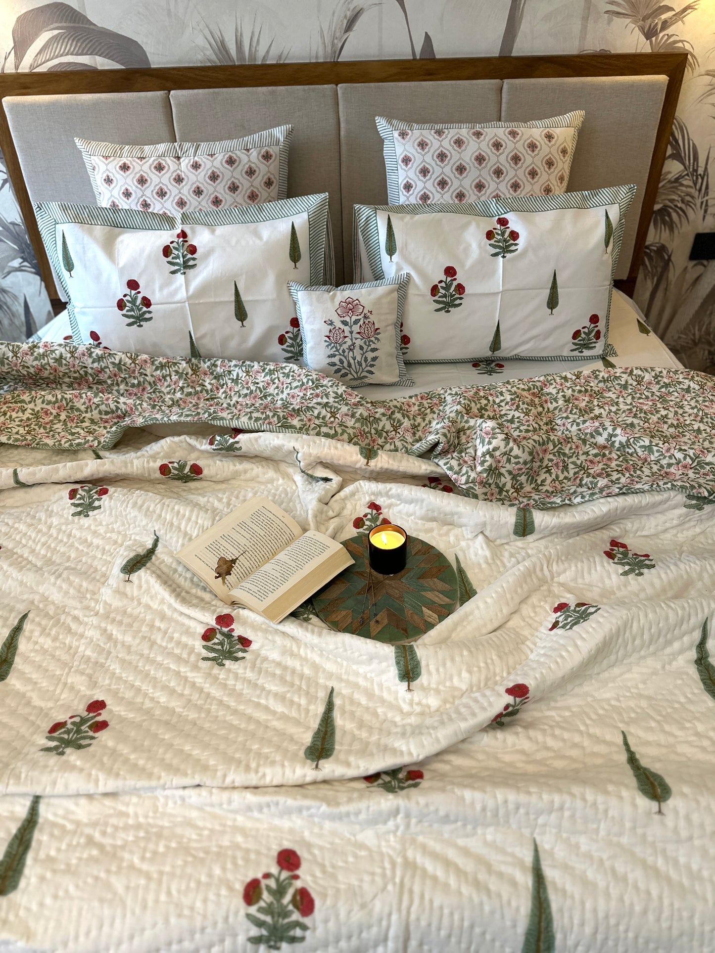 Bedding Set Hand Block | Quilt with Bedhsheet | Sleek Comfort