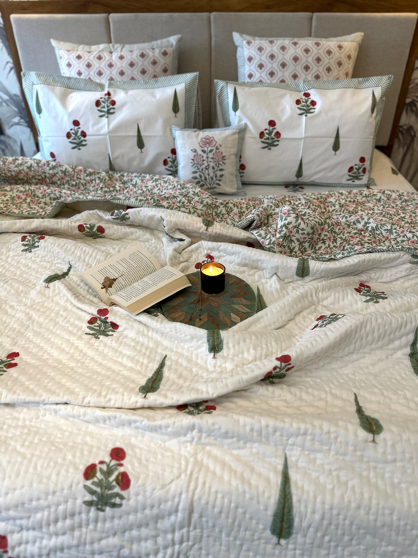 Bedding Set Hand Block | Quilt with Bedhsheet | Sleek Comfort