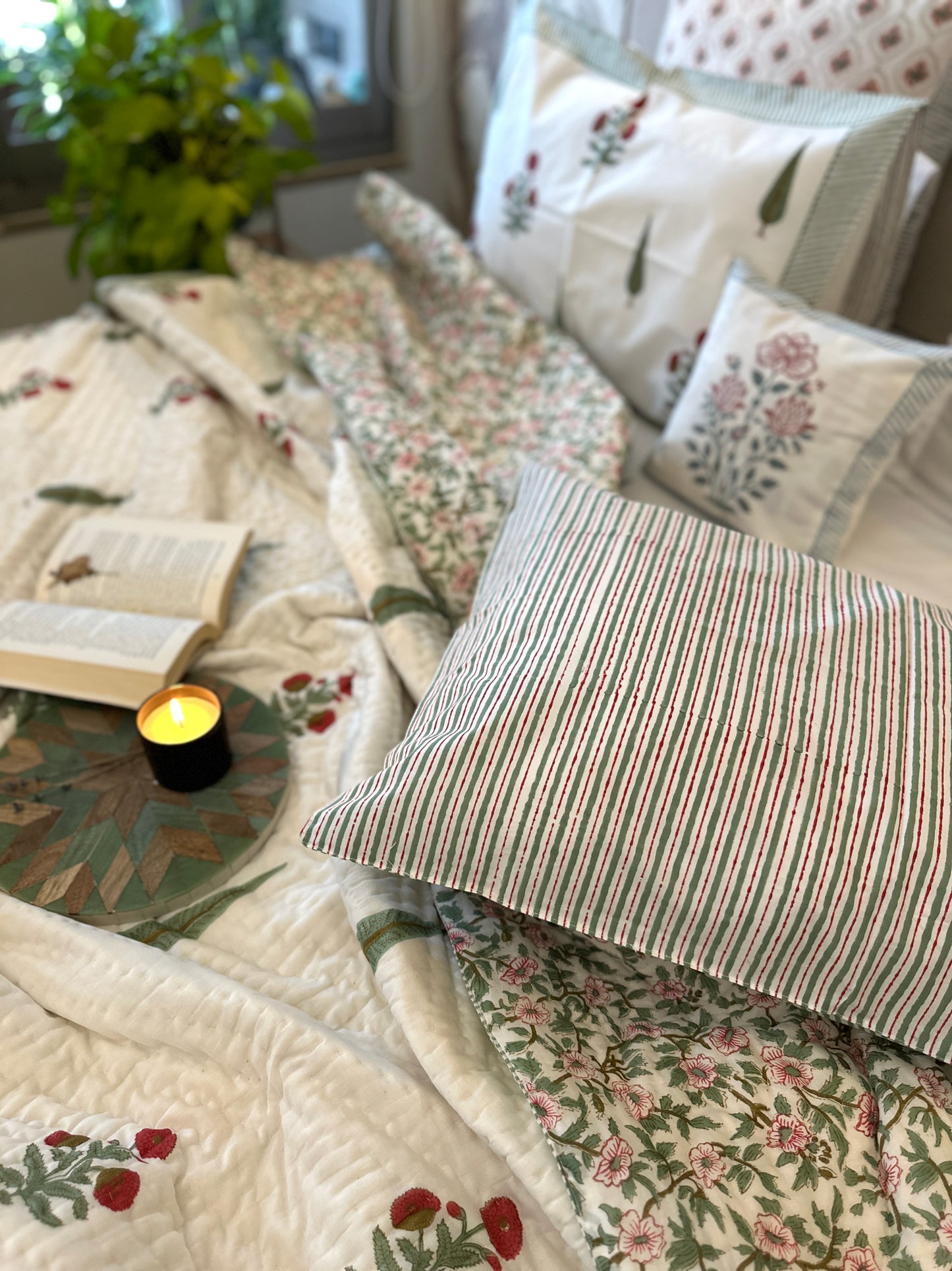 Bedding Set Hand Block | Quilt with Bedhsheet | Sleek Comfort