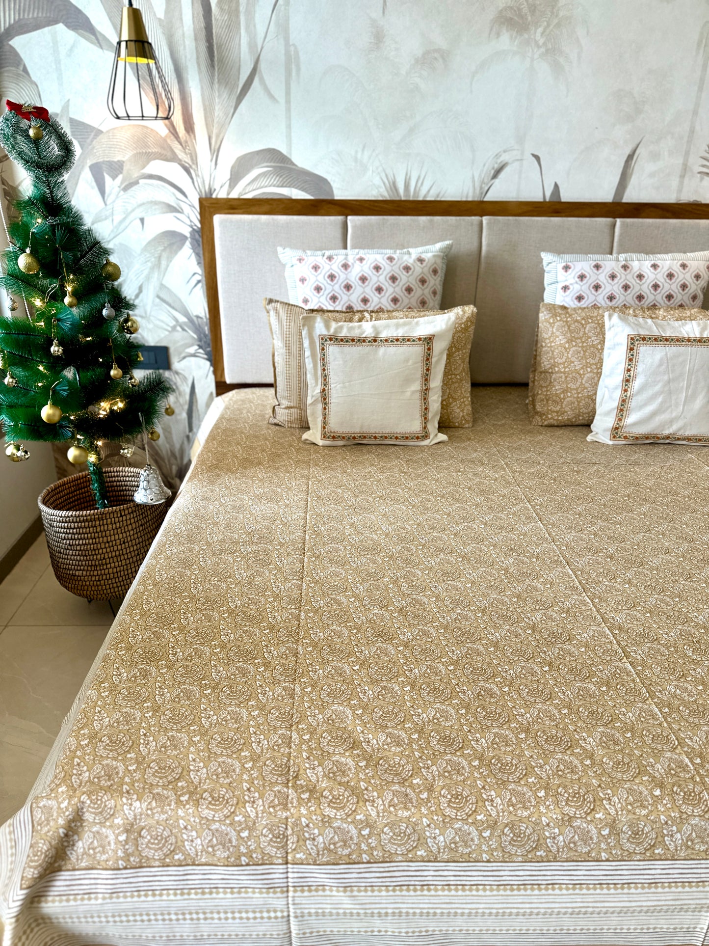 Bedding Set Hand Print | Quilt with Bedsheet Set | Lemon Sorbet