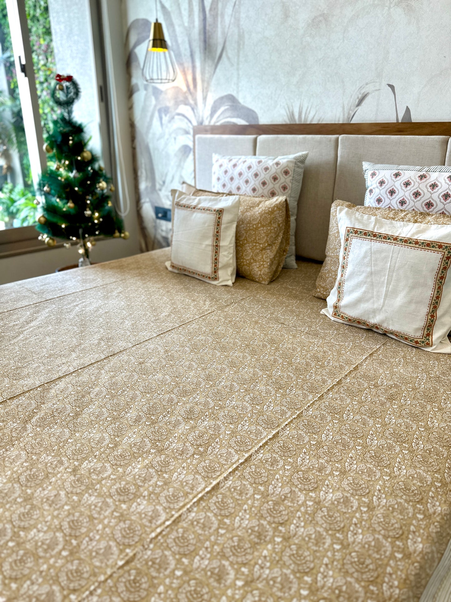 Bedding Set Hand Print | Quilt with Bedsheet Set | Lemon Sorbet