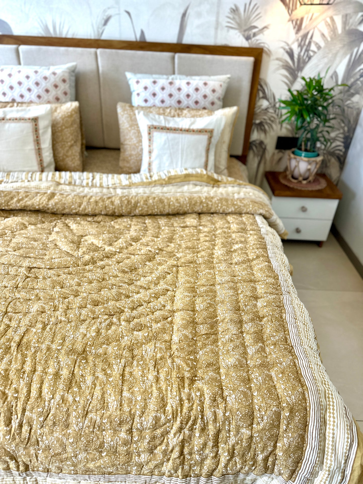 Bedding Set Hand Print | Quilt with Bedsheet Set | Lemon Sorbet