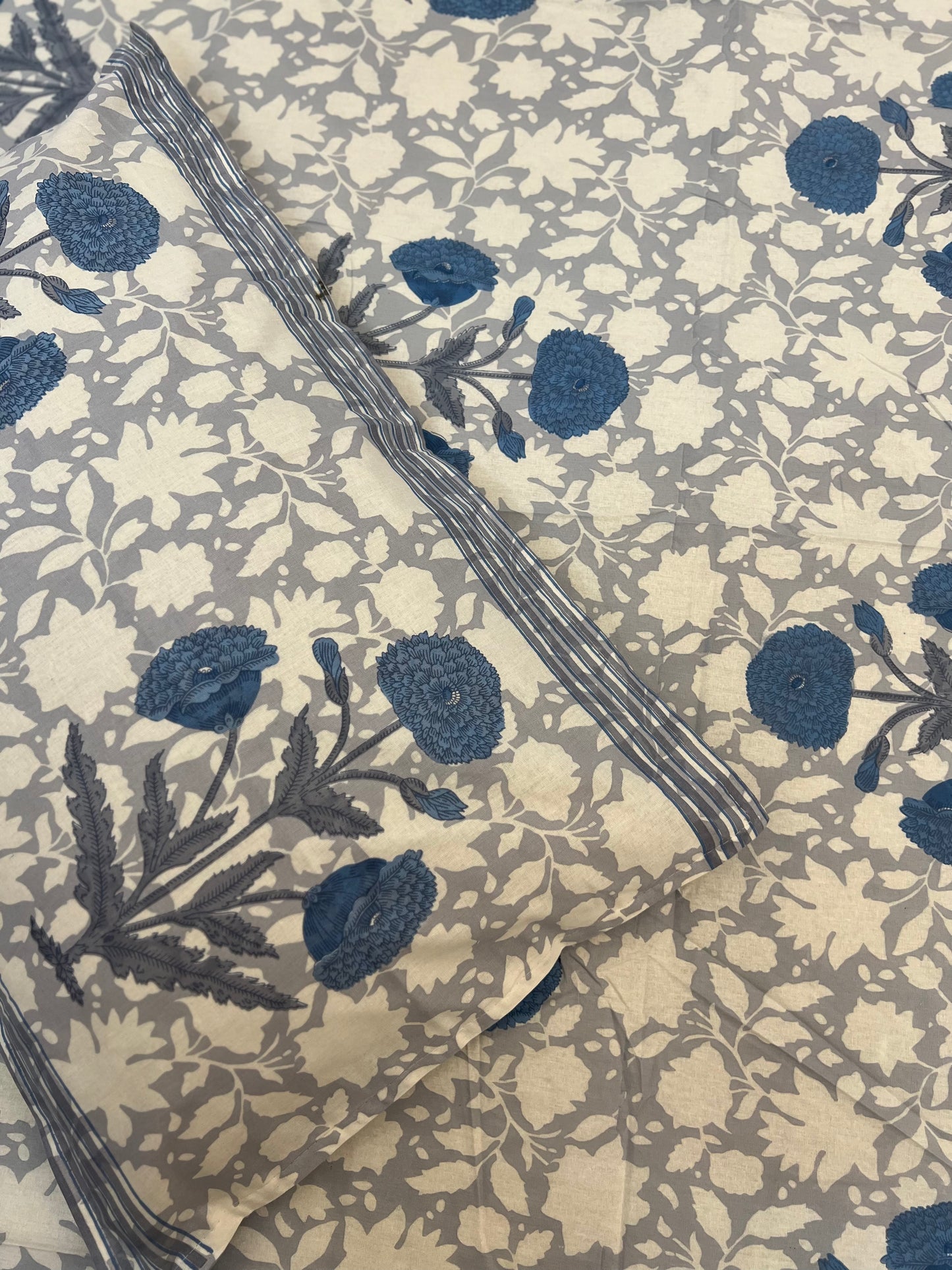 Super King Size | 108*108 Inches | Blue Dahlia