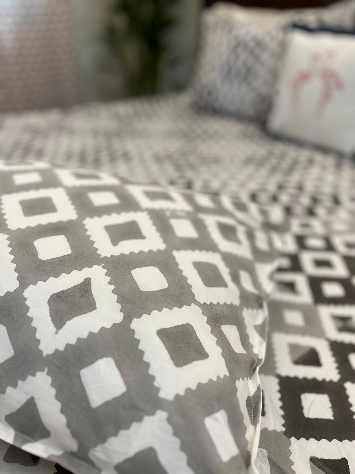 Grey's | Hand Block Bedsheet