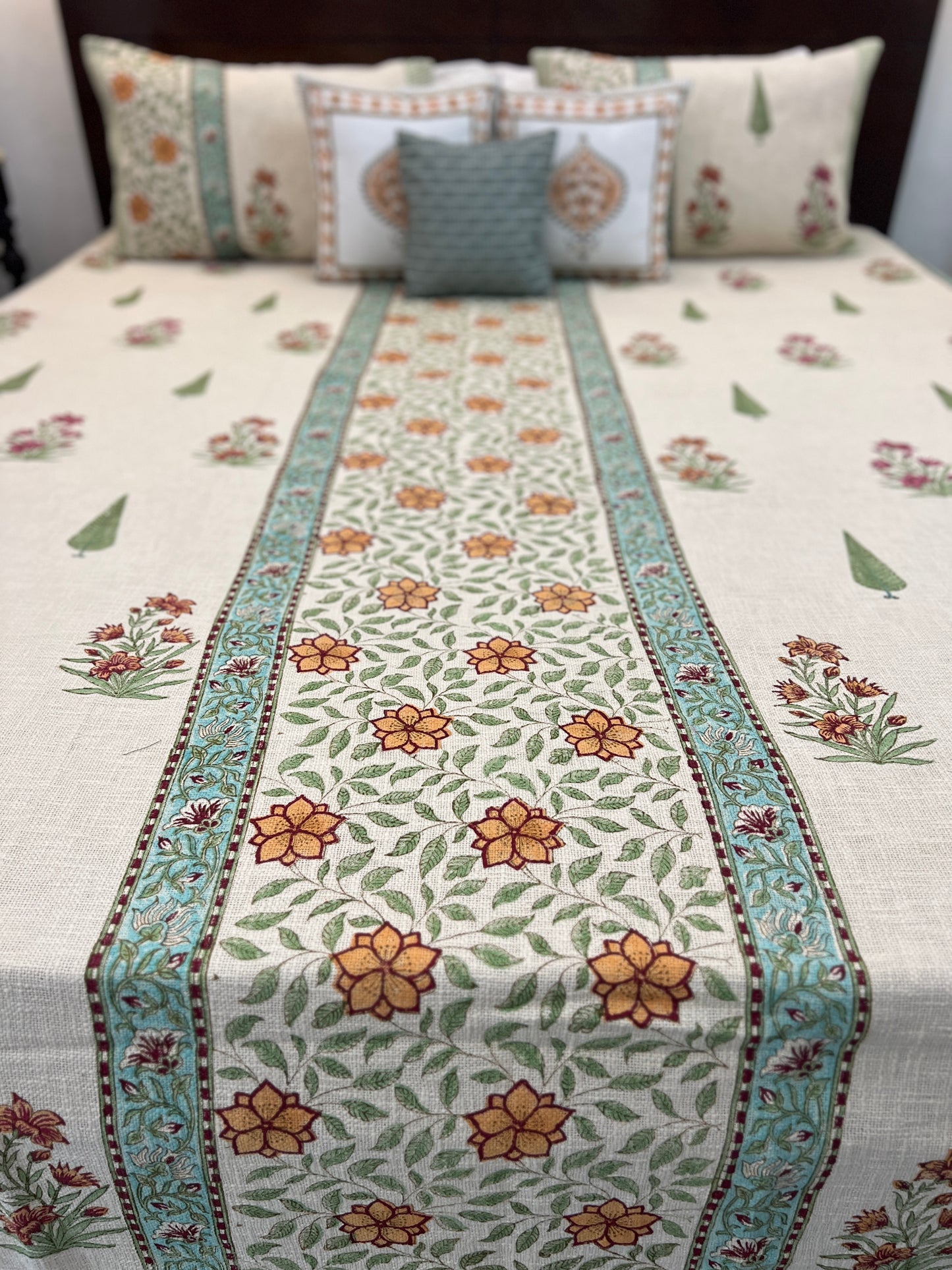 TNT Bedcover | King Size | Hand Block | Nazaha