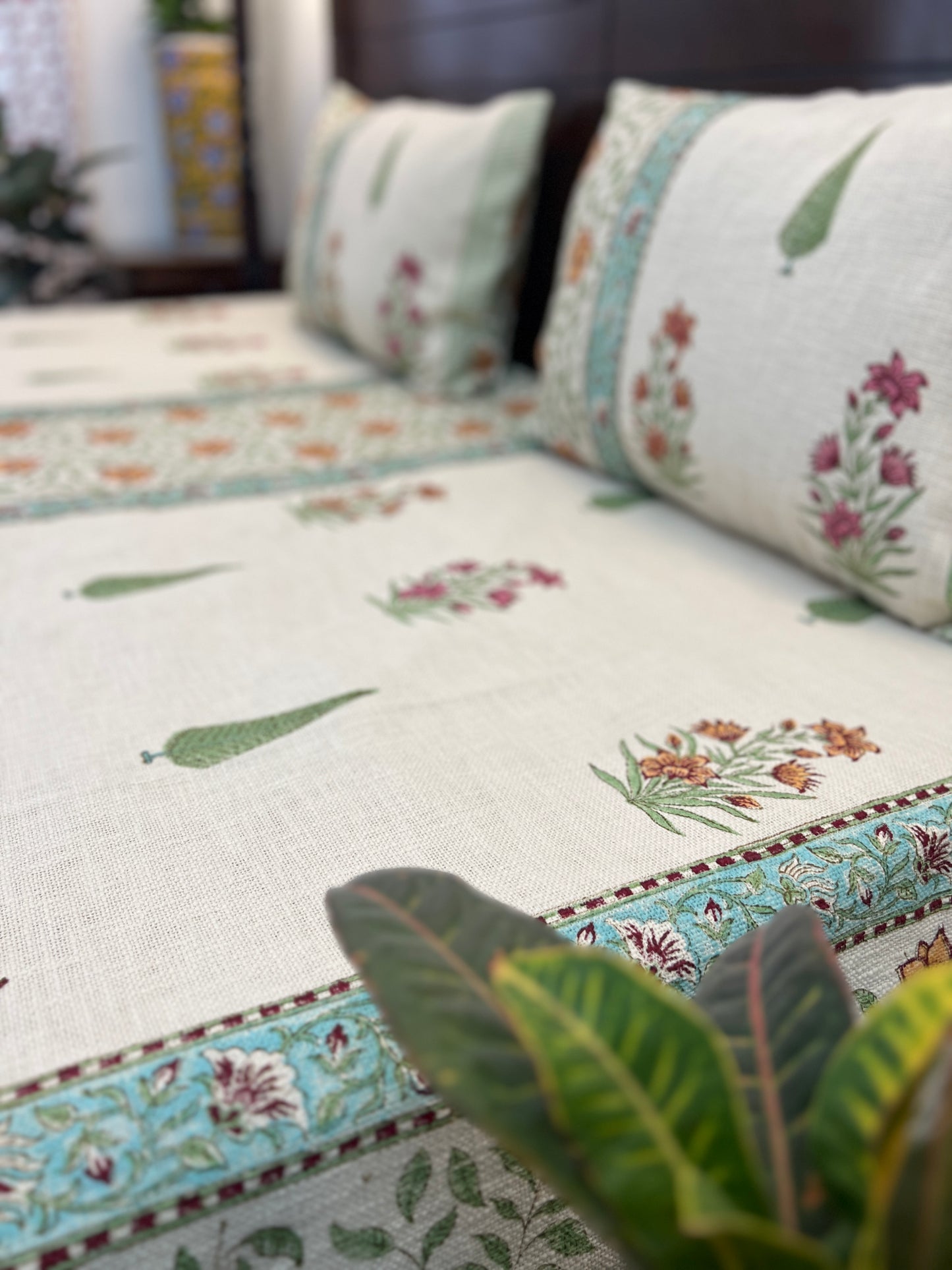 TNT Bedcover | King Size | Hand Block | Nazaha