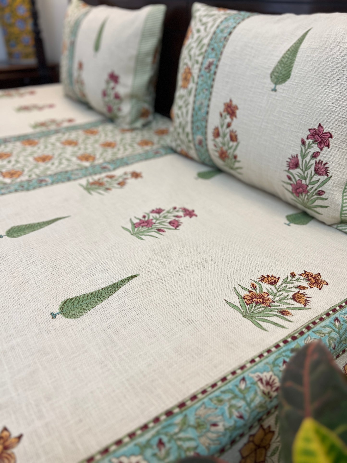 TNT Bedcover | King Size | Hand Block | Nazaha