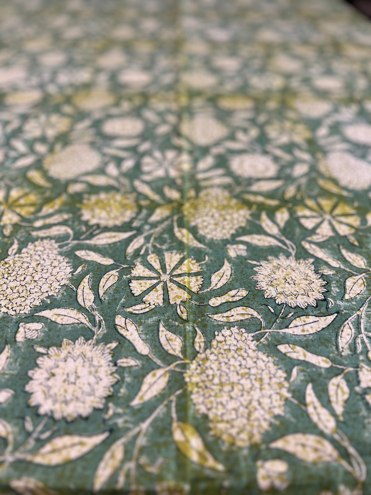 Table Cover | 6 Seater | 48 * 84 Inches | Buffet Beauty