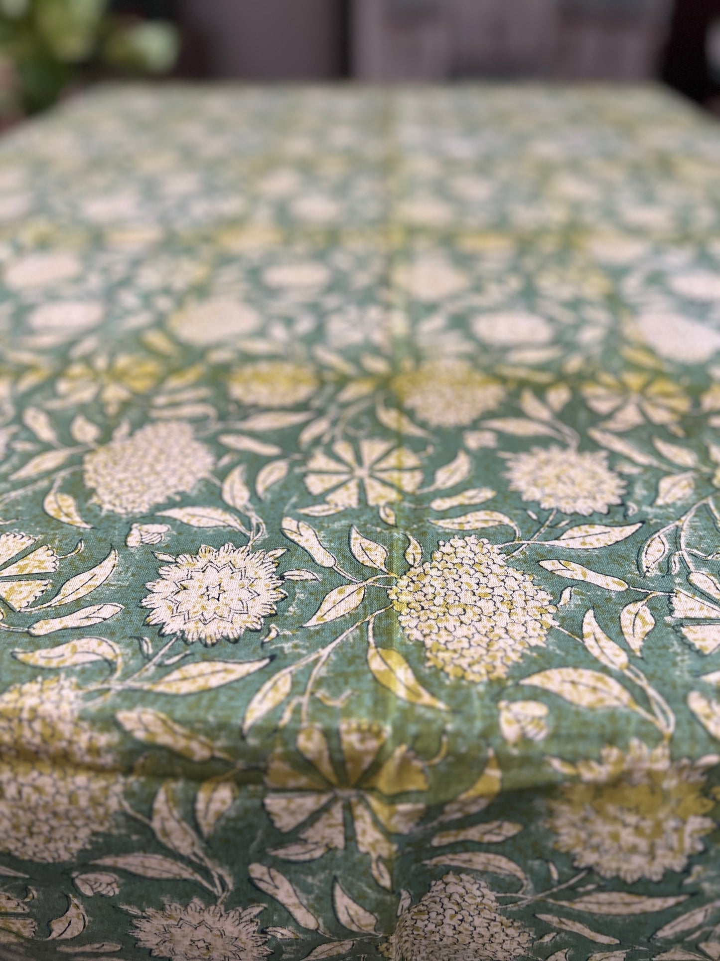 Table Cover | 6 Seater | 48 * 84 Inches | Buffet Beauty