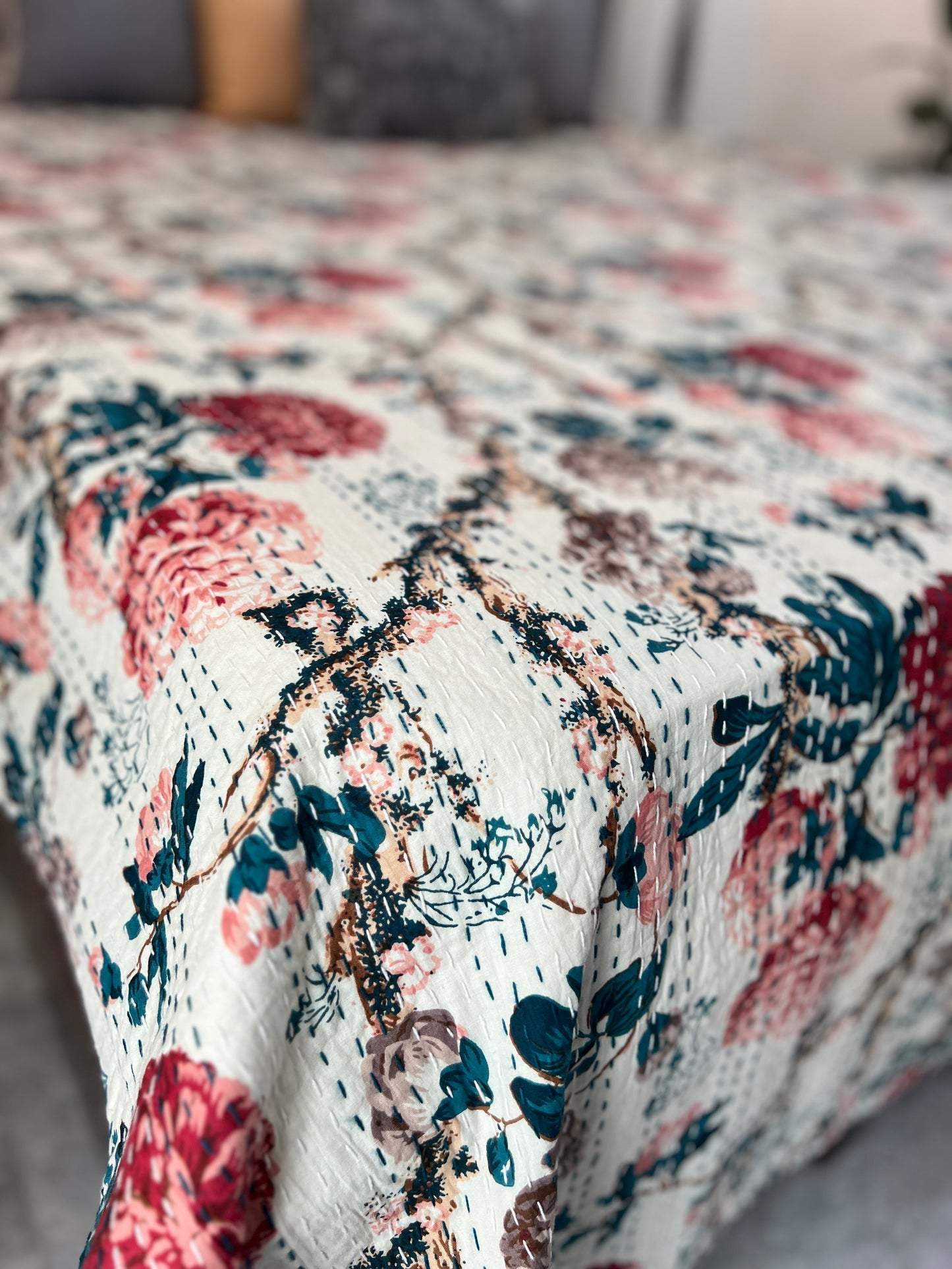 Kantha Bedcover | King Size | 90*108 Inches | Whipering Breeze