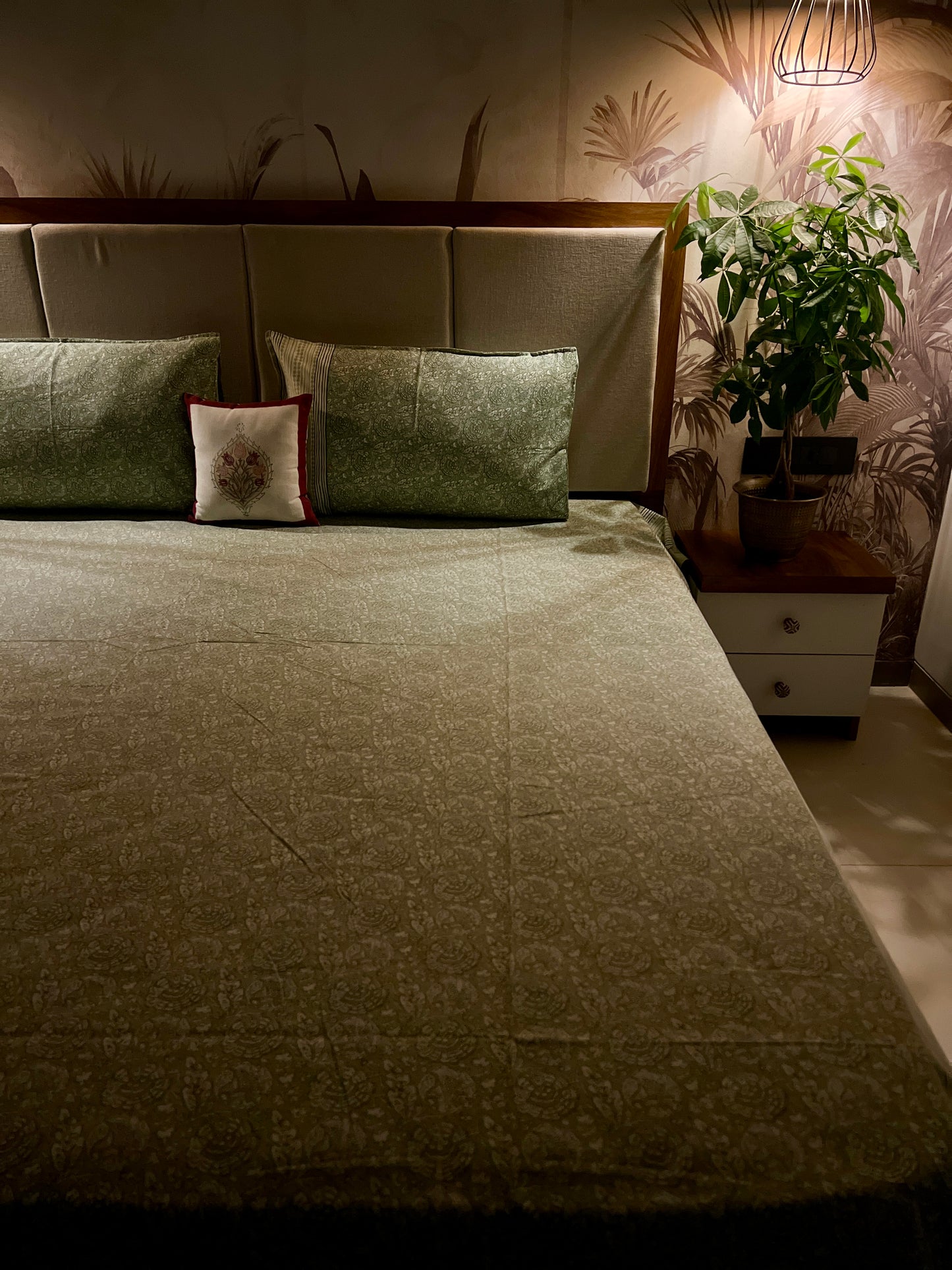 King Size | 90*108 Inches | Mint Whisper