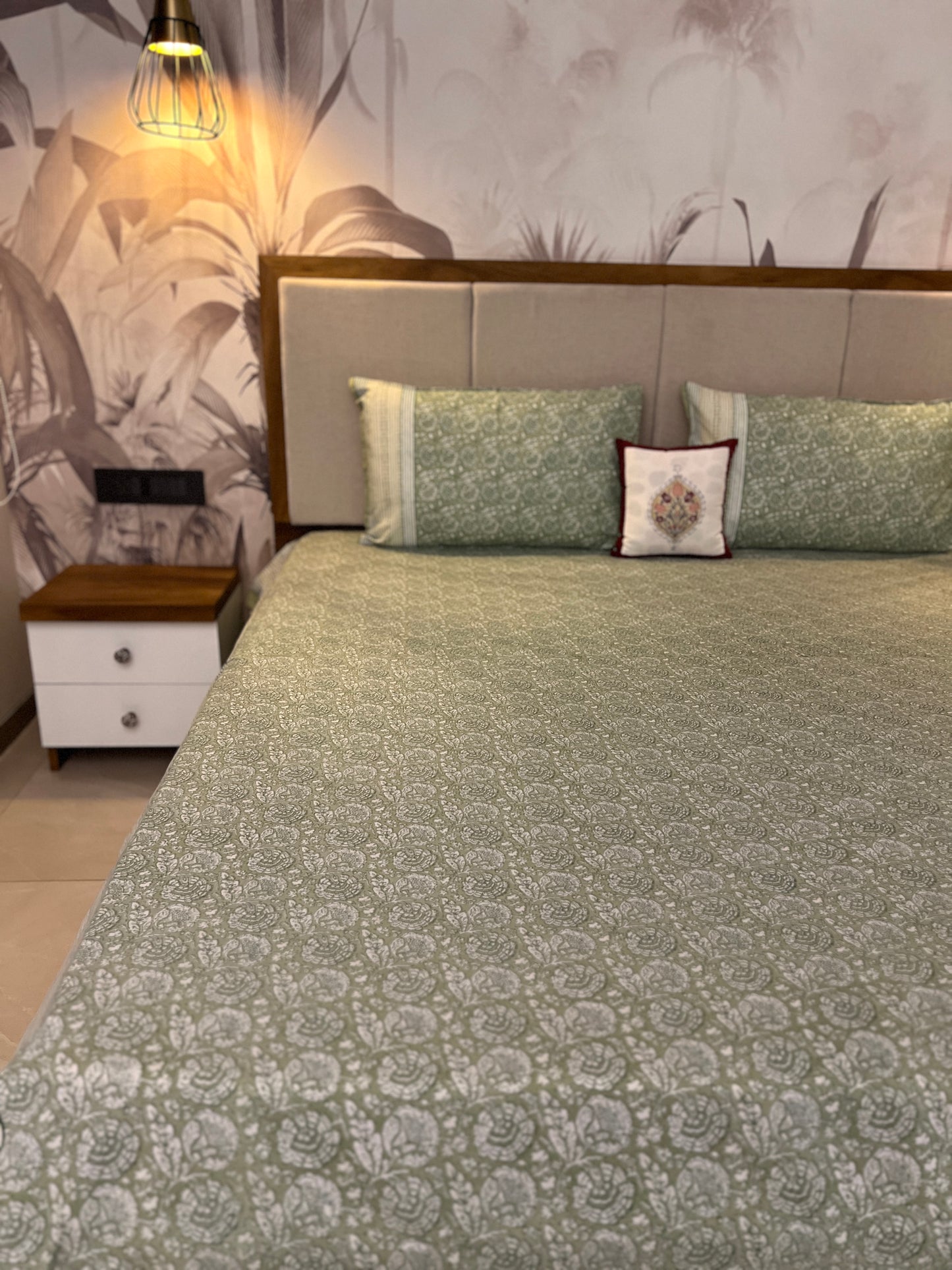 King Size | 90*108 Inches | Mint Whisper