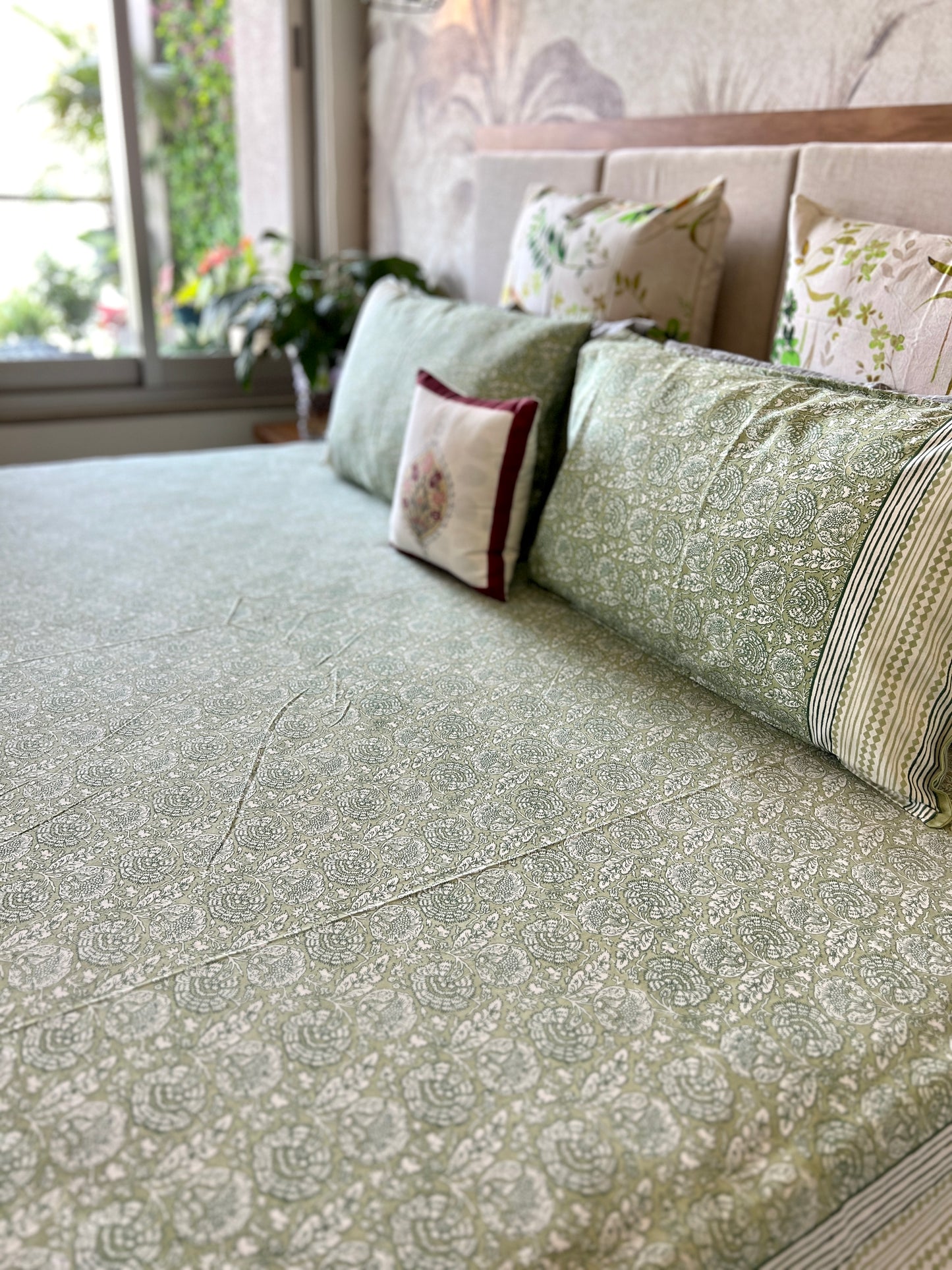 King Size | 90*108 Inches | Mint Whisper