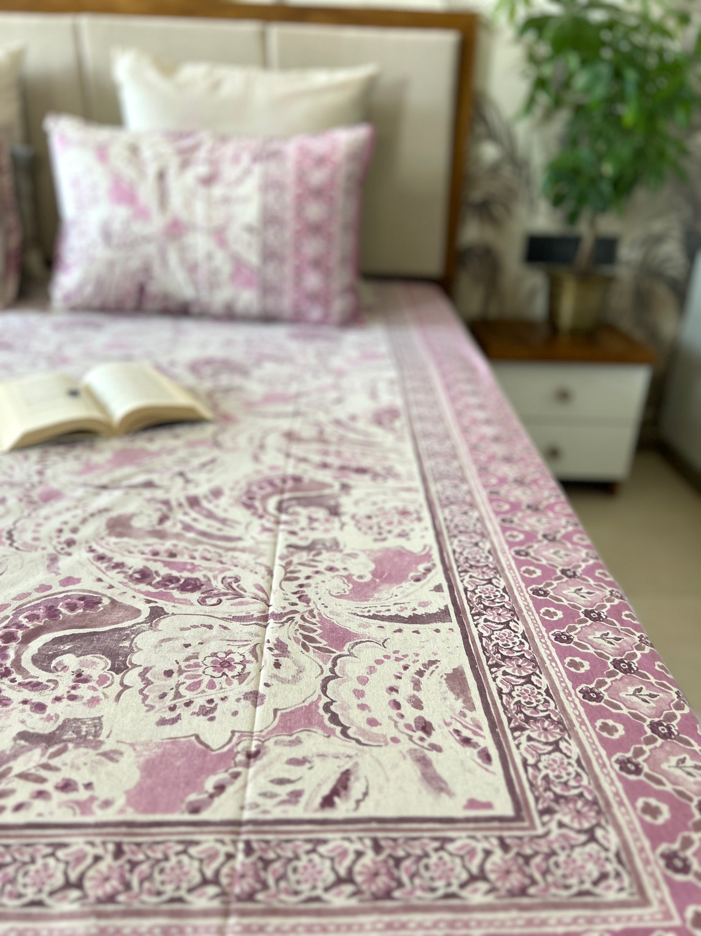 King Size | 90*108 Inches | Soft Lavender