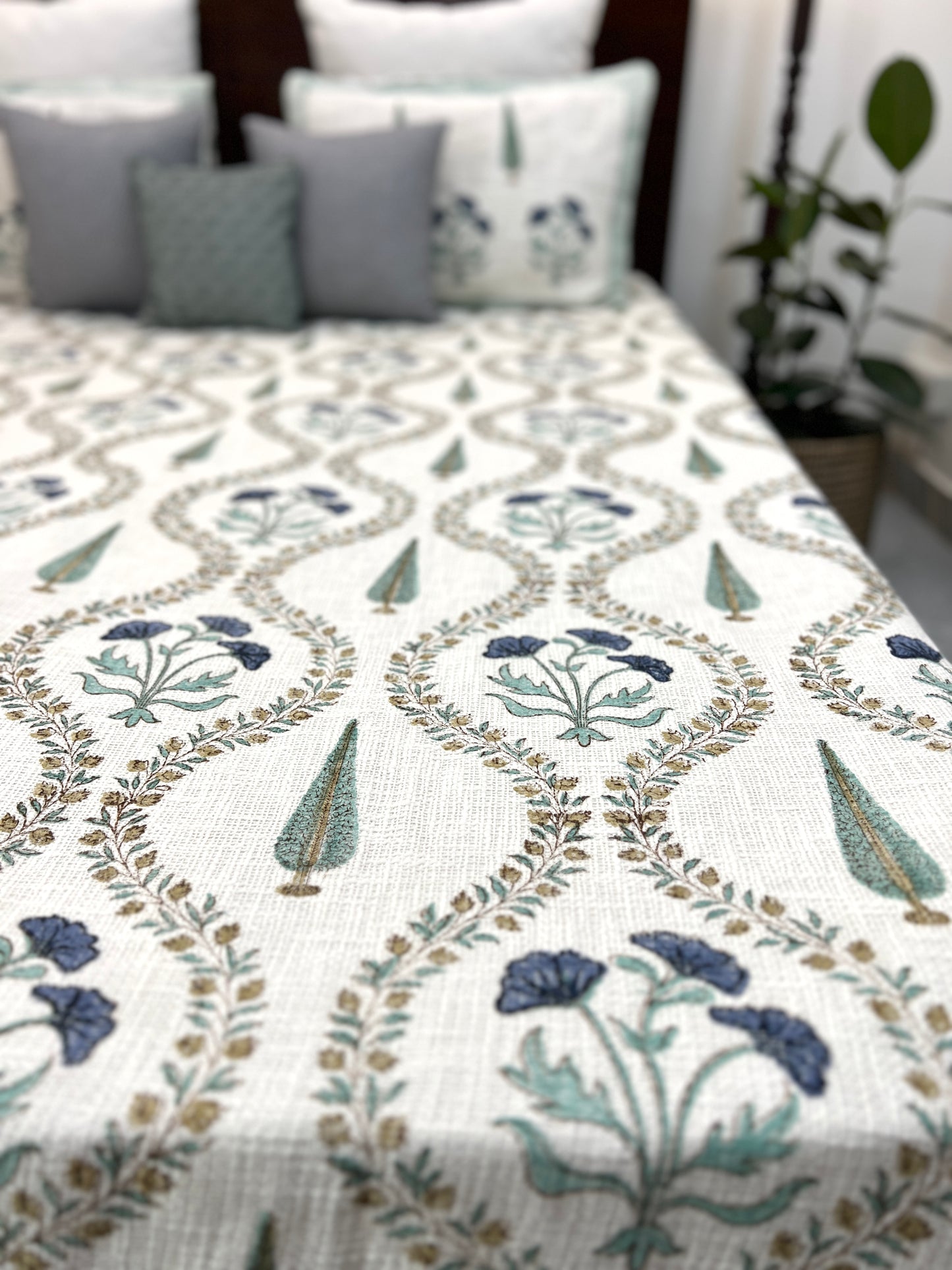 TNT Bedcover | King Size | Hand Block | Regal Harmony