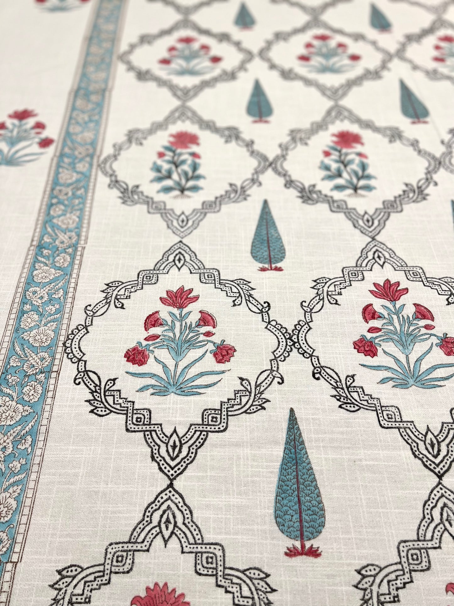 Slub Cotton Bedcover | King Size | Hand Block | 90*108 inches | Intricate Jaal