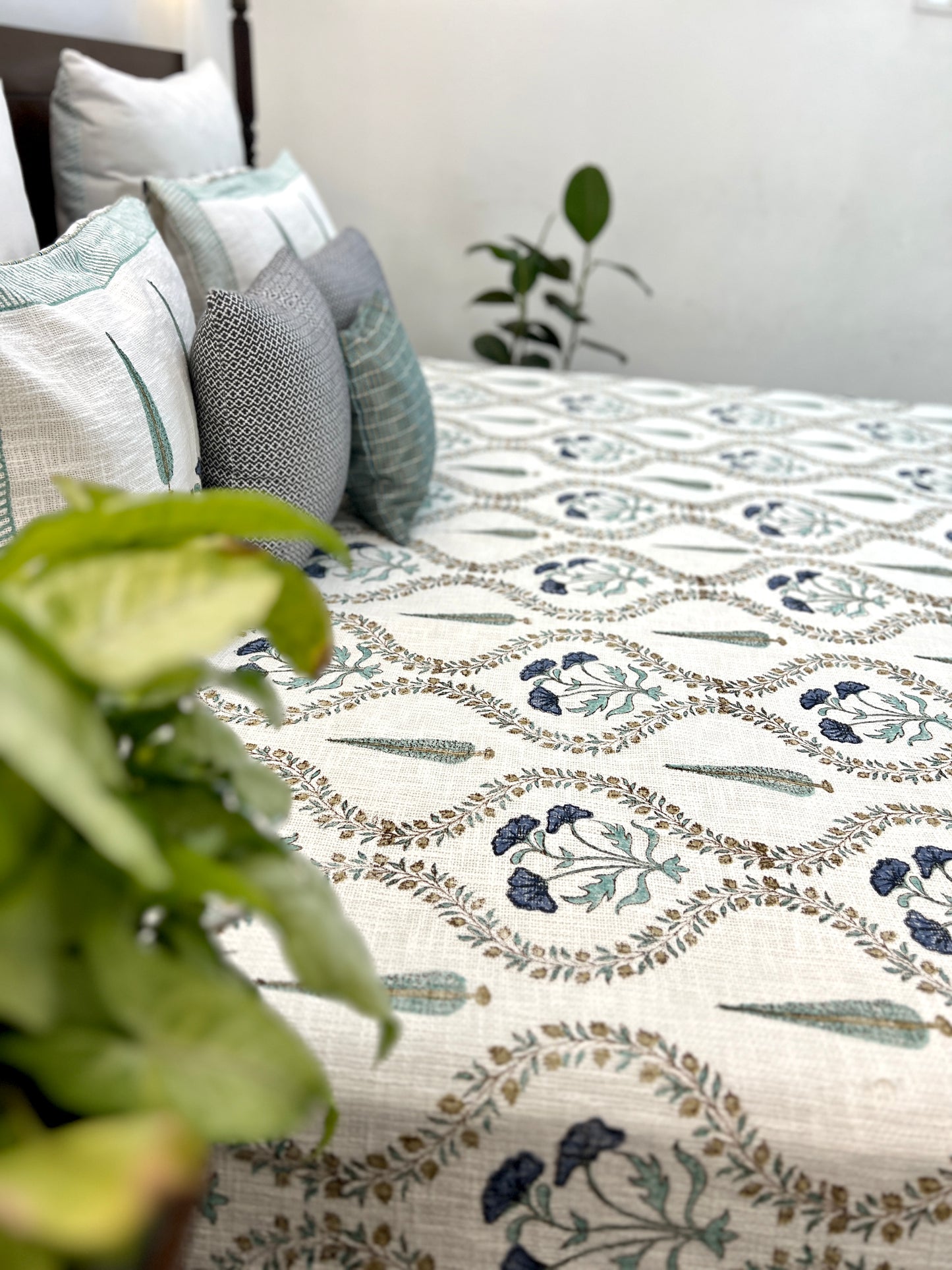 TNT Bedcover | King Size | Hand Block | Regal Harmony