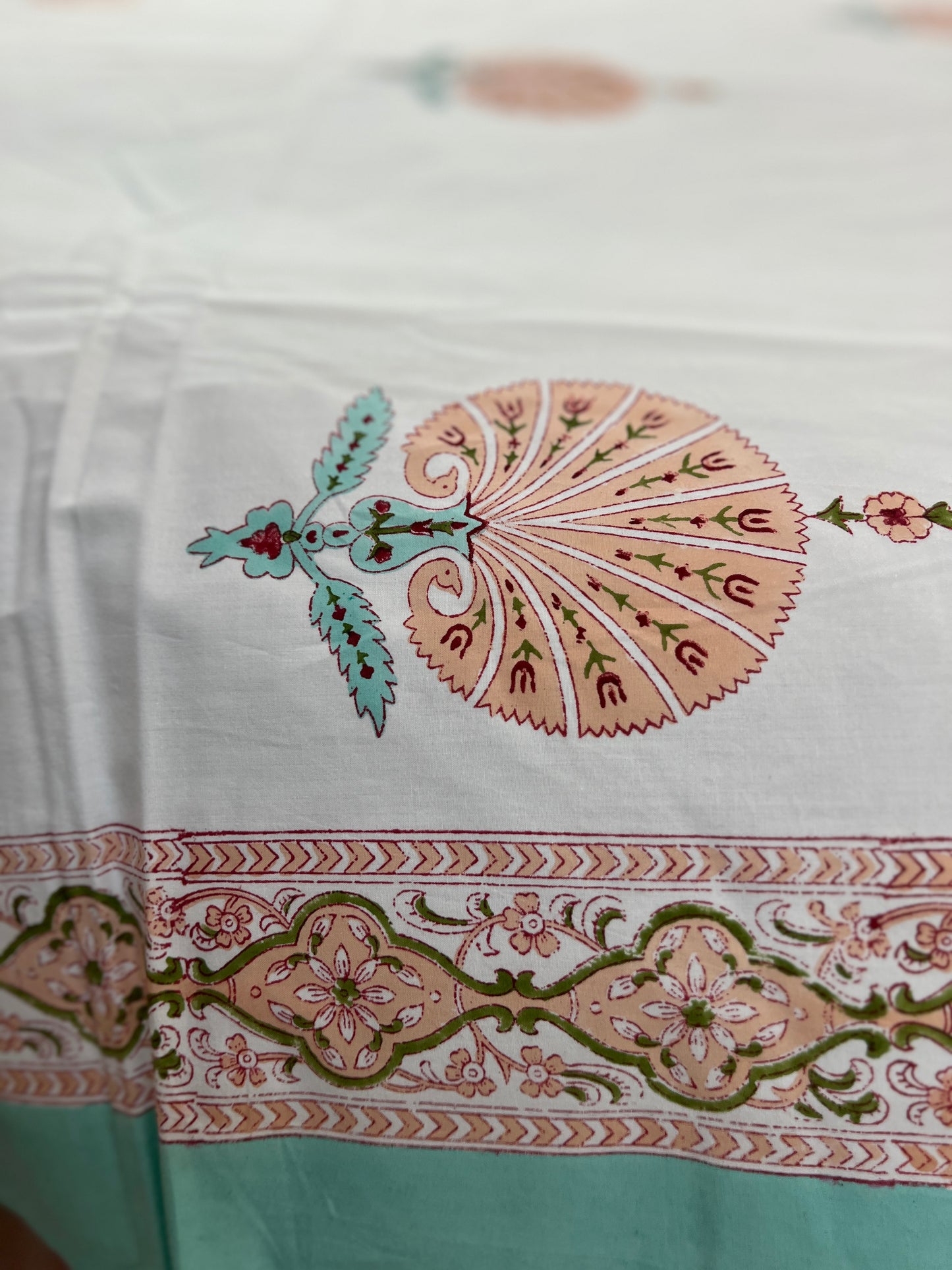 King Size | 90*108 Inches | Earthy Blooms