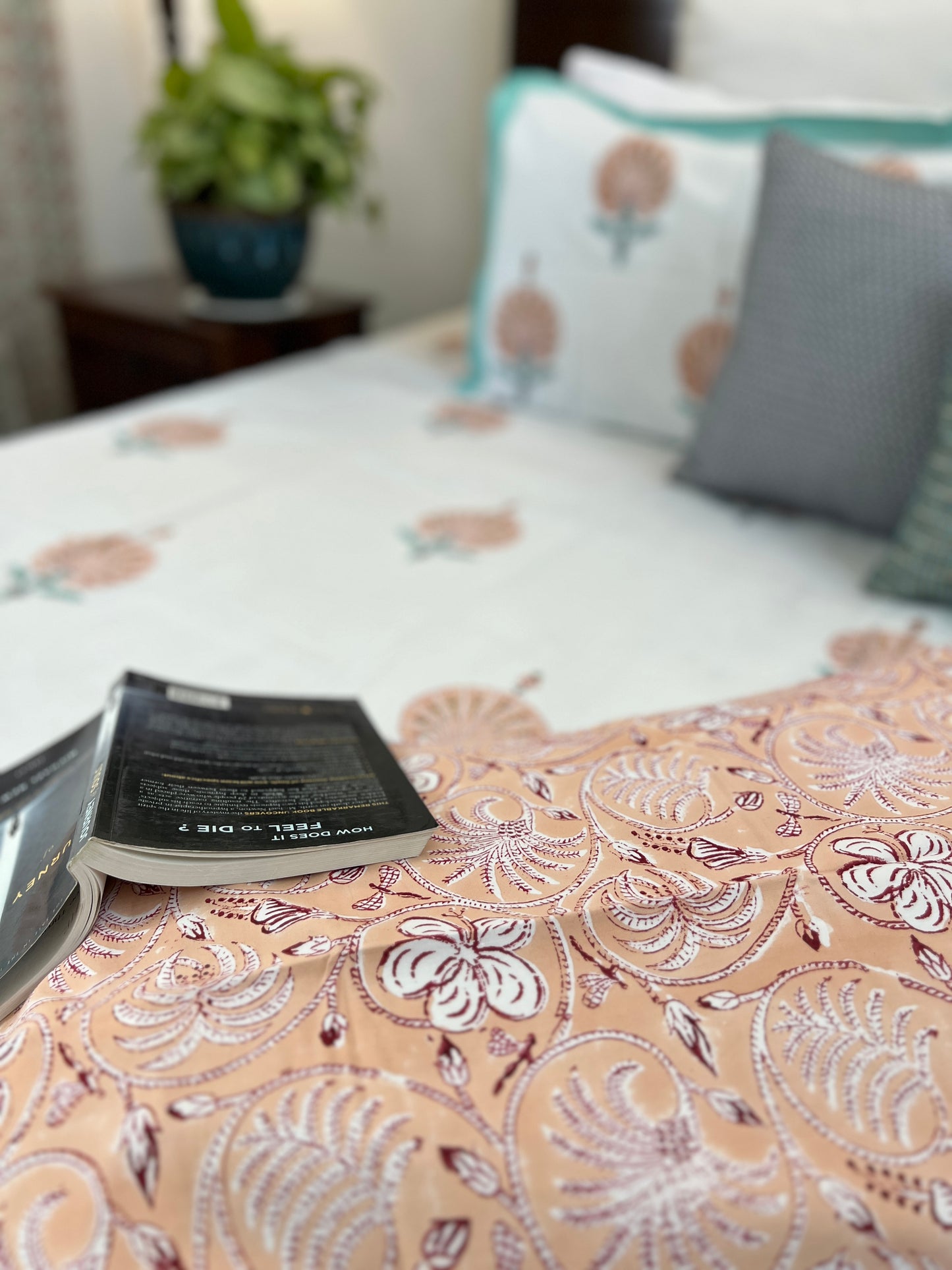 King Size | 90*108 Inches | Earthy Blooms