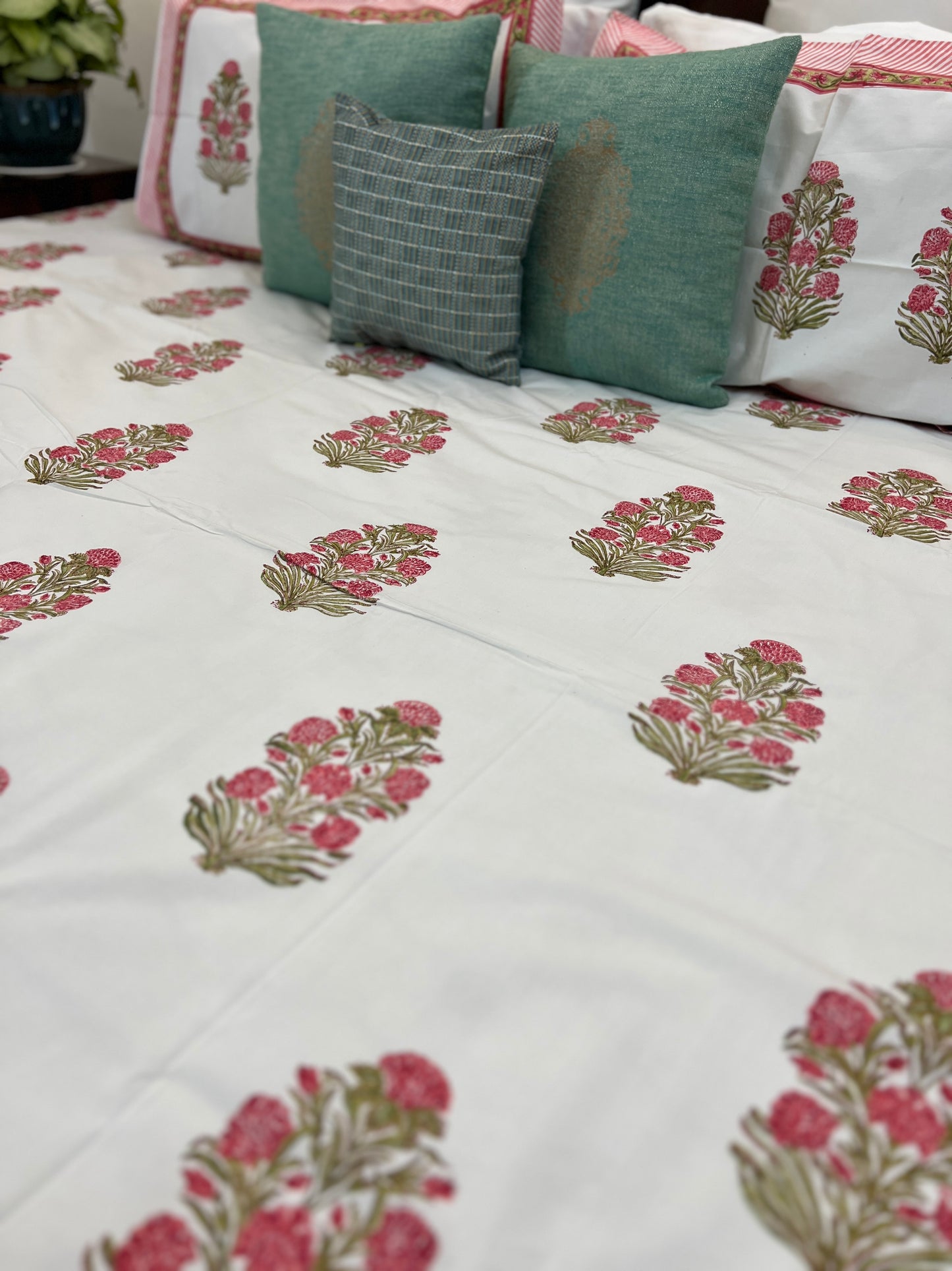 King Size | 90*108 Inches | Badi Booti