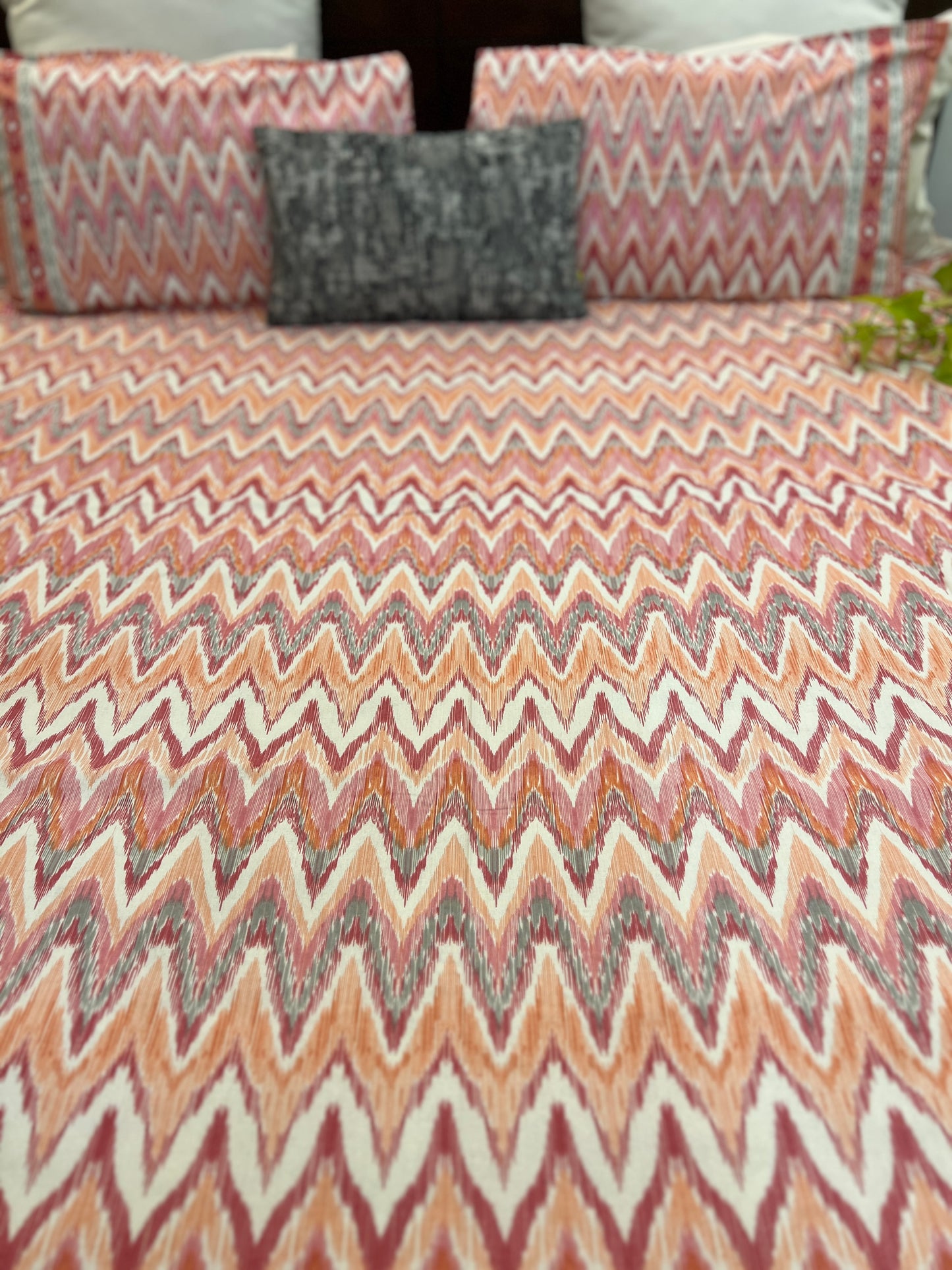 Super King Size | 108*108 Inches | Ikkat Impressions