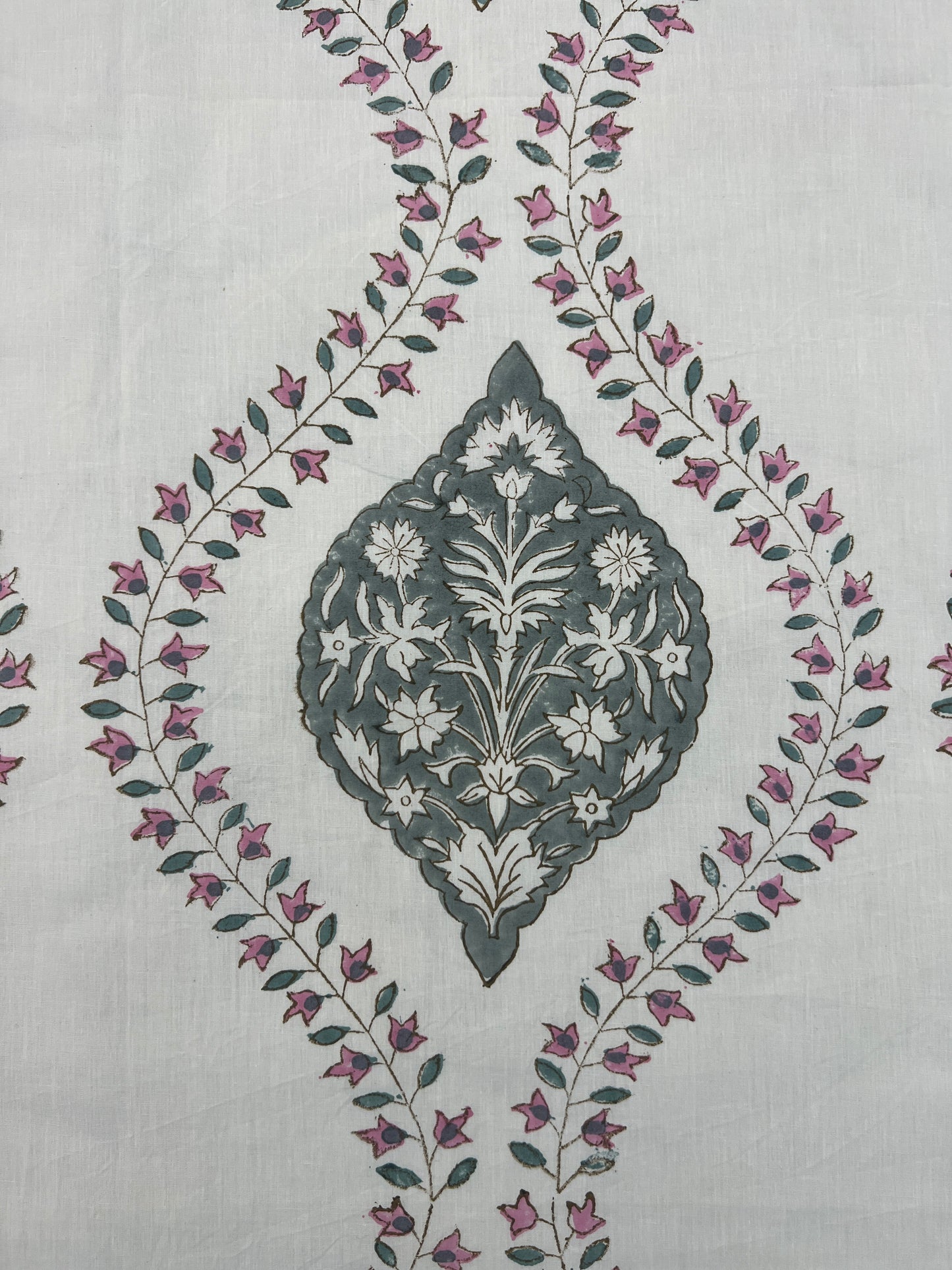 King Size | 90*108 Inches | Grandeur