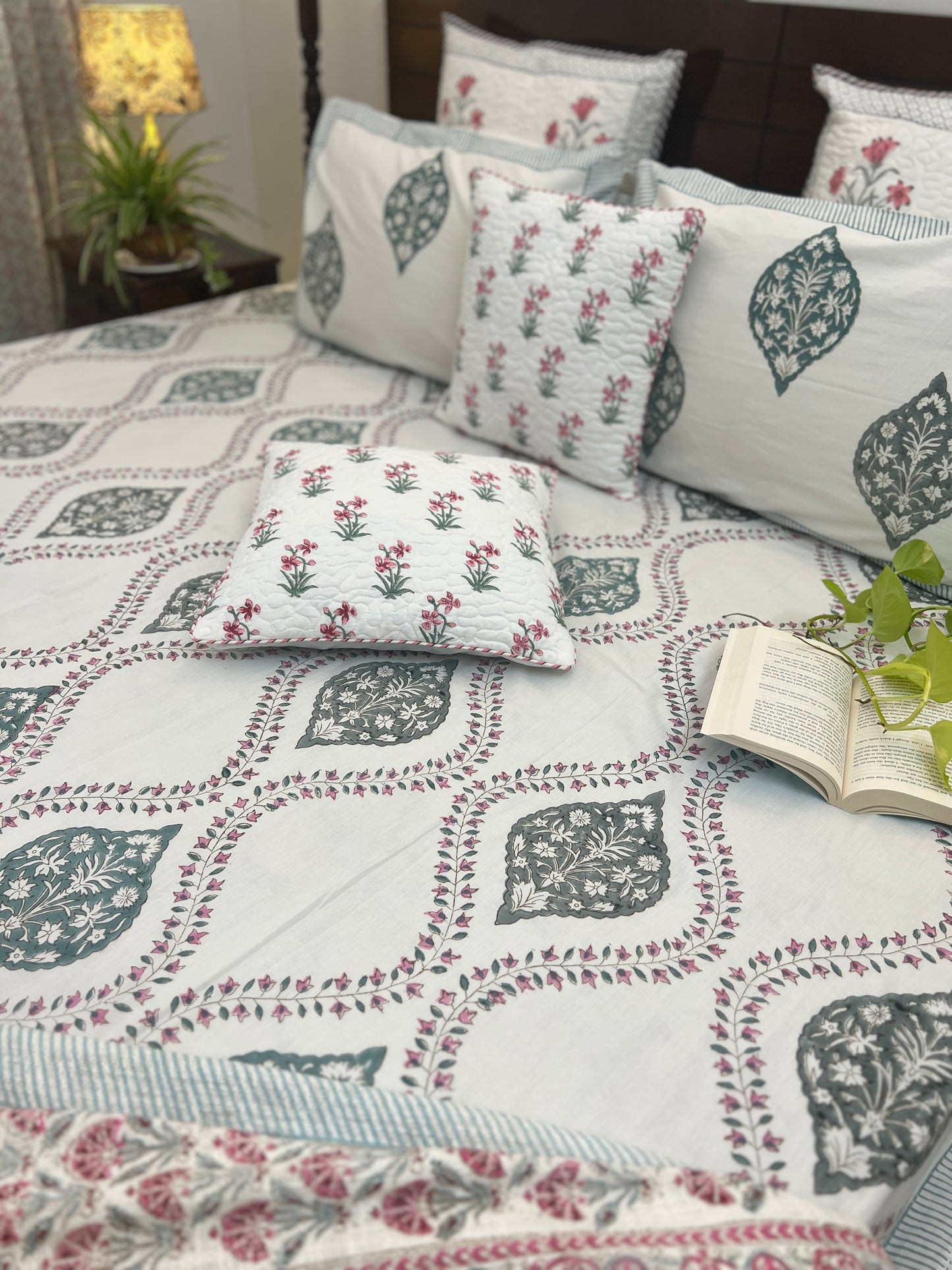 King Size | 90*108 Inches | Grandeur