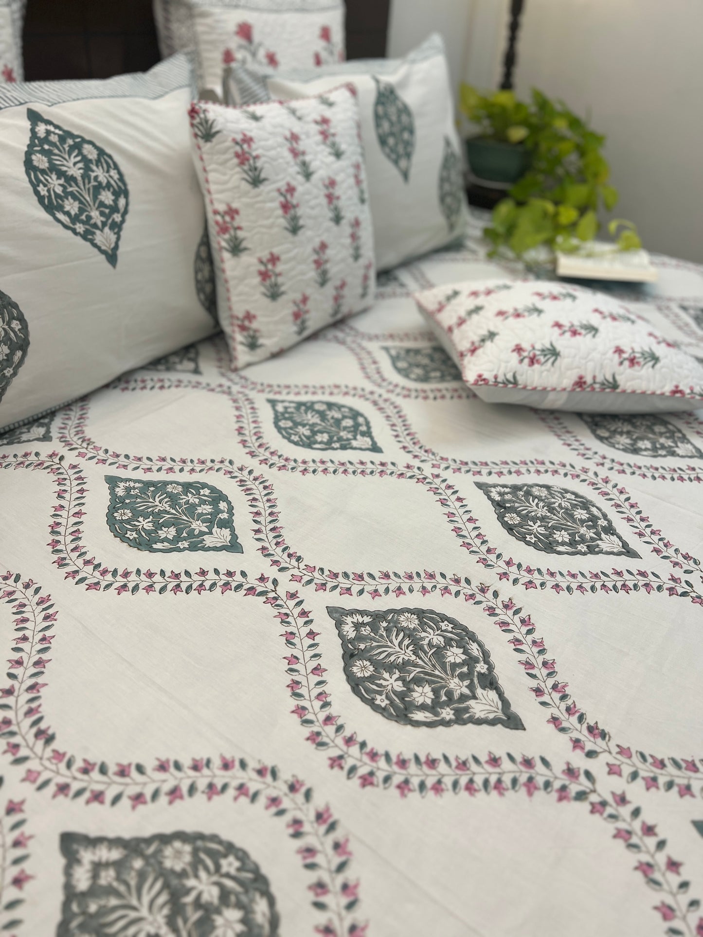 King Size | 90*108 Inches | Grandeur