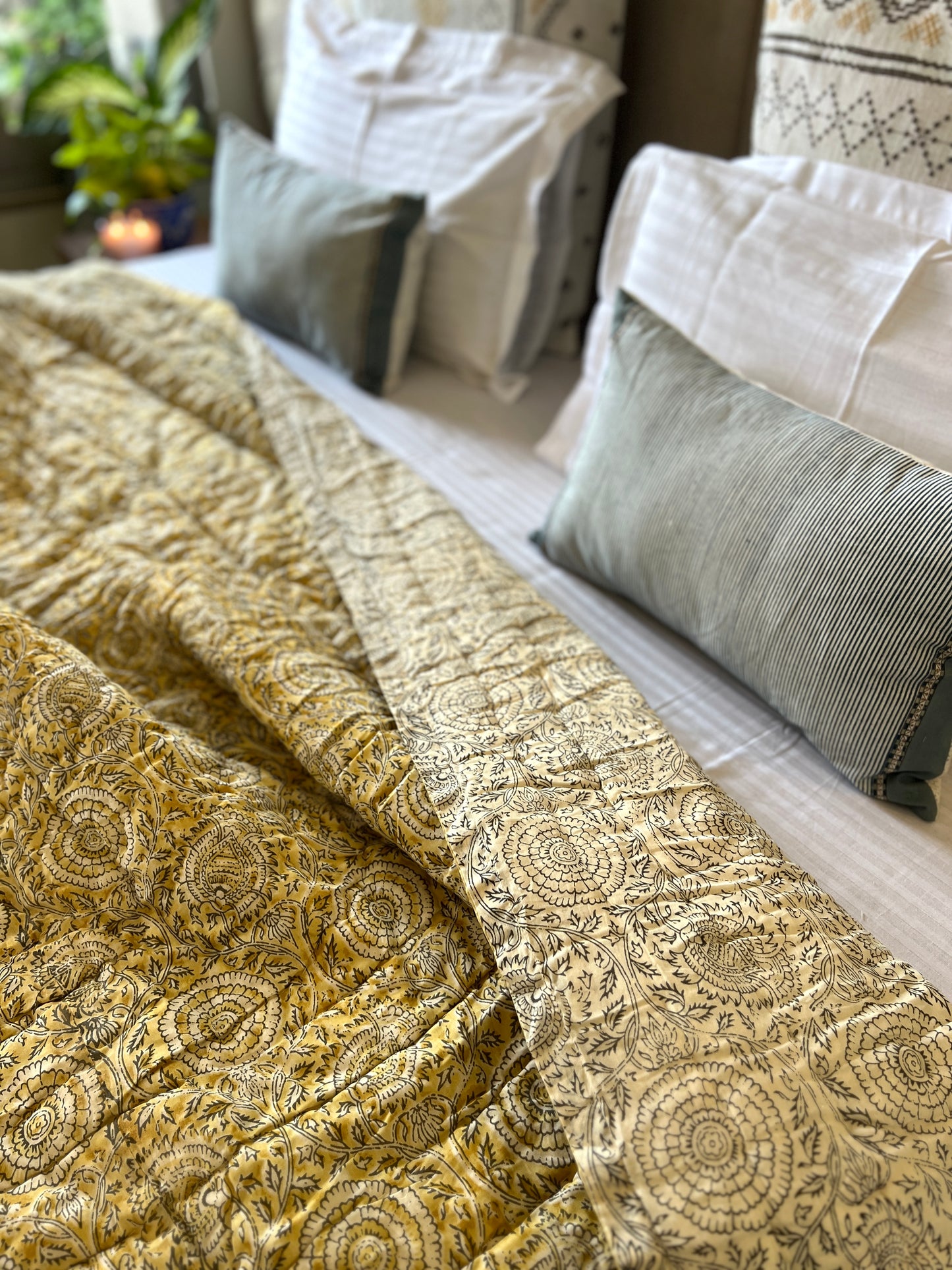 Reversible Hand Print Quilt | King Size 90*108 Inches | Basant