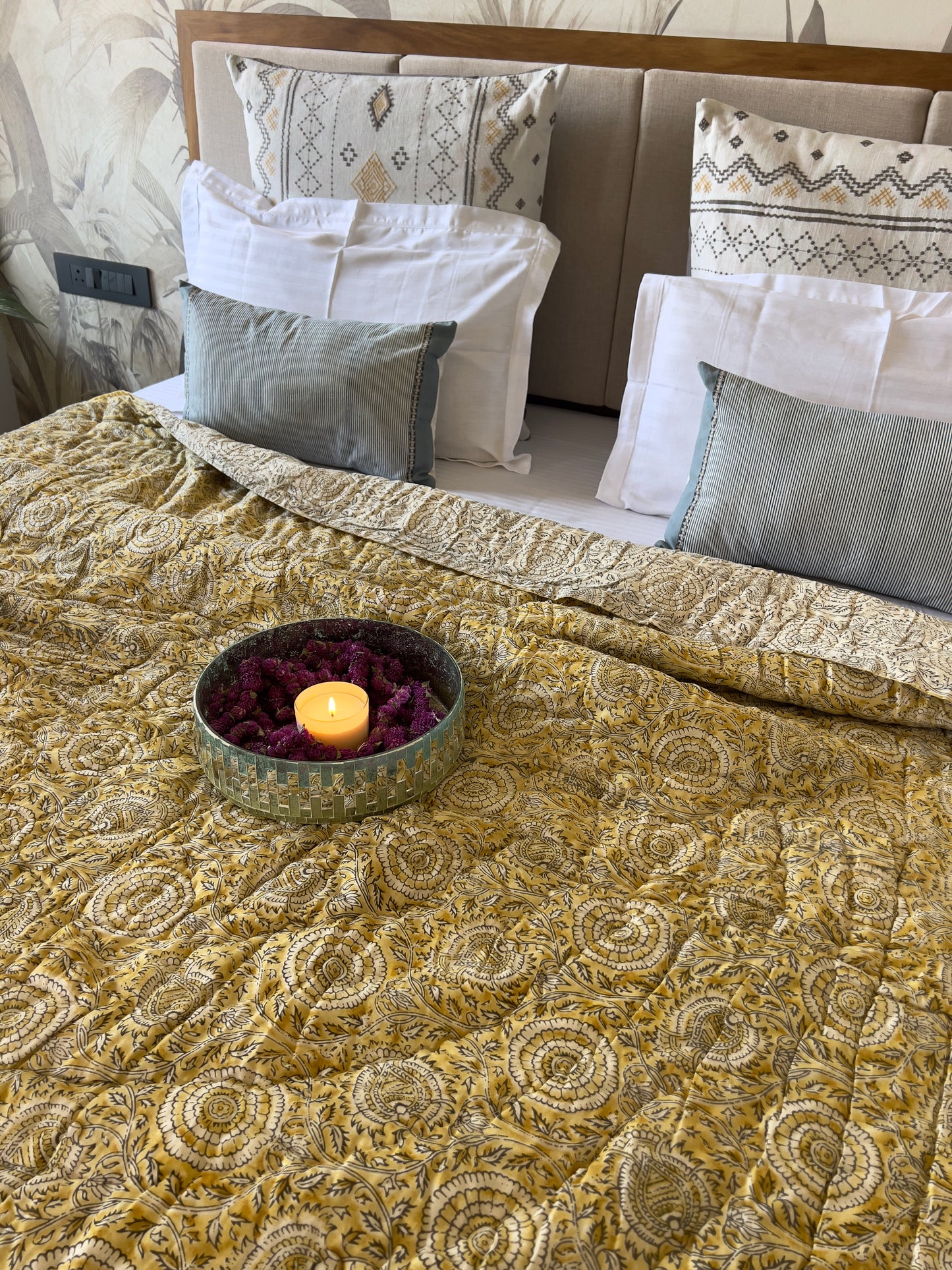 Reversible Hand Print Quilt | King Size 90*108 Inches | Basant