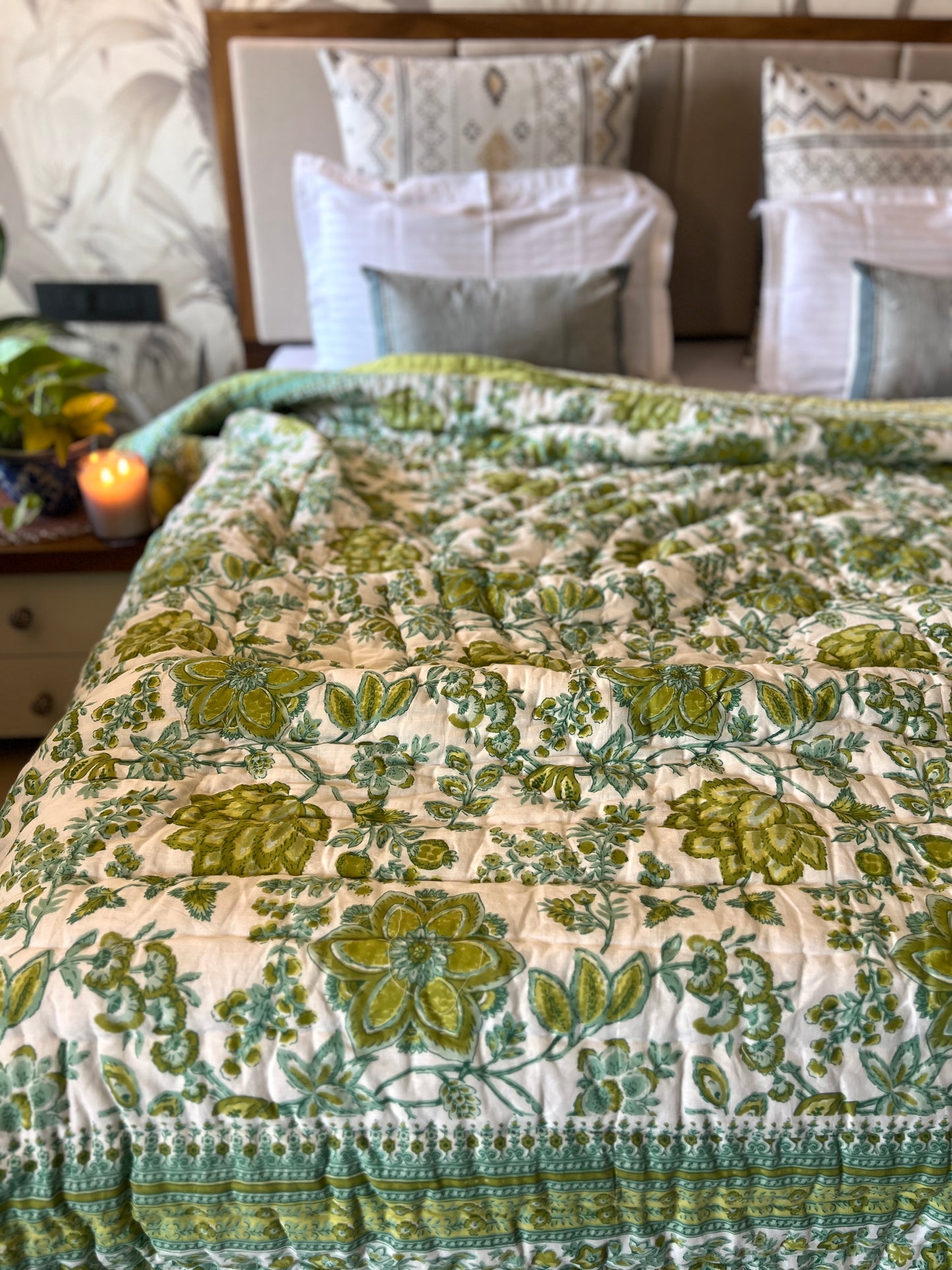 Reversible Hand Print Quilt | King Size 90*108 Inches | Floral Blooms