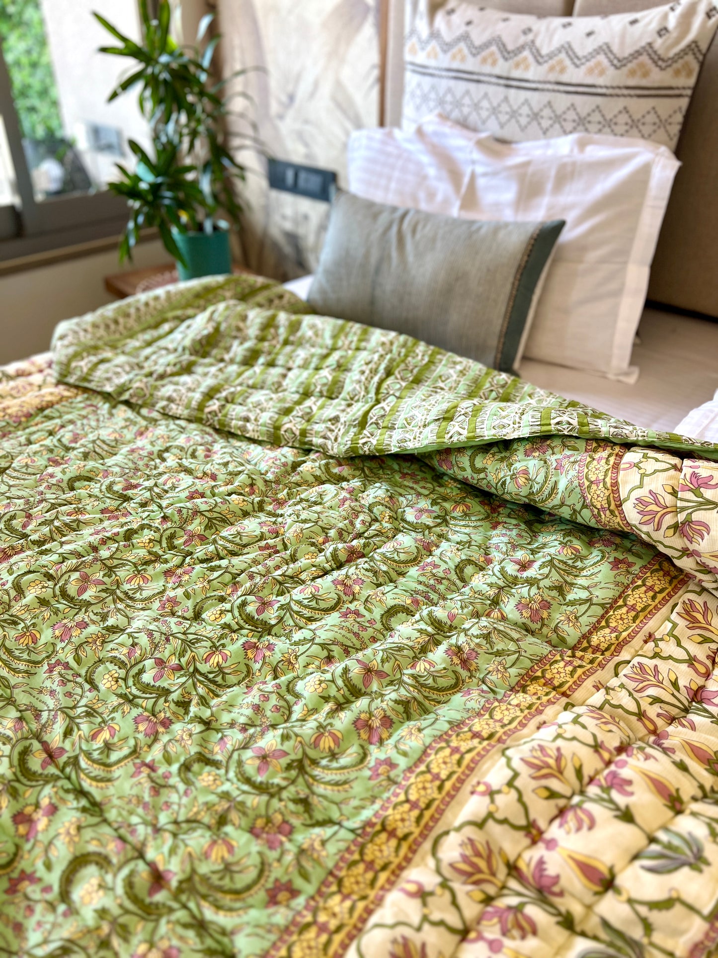 Reversible Hand Print Quilt | Single Size 60*90 Inches | Petals