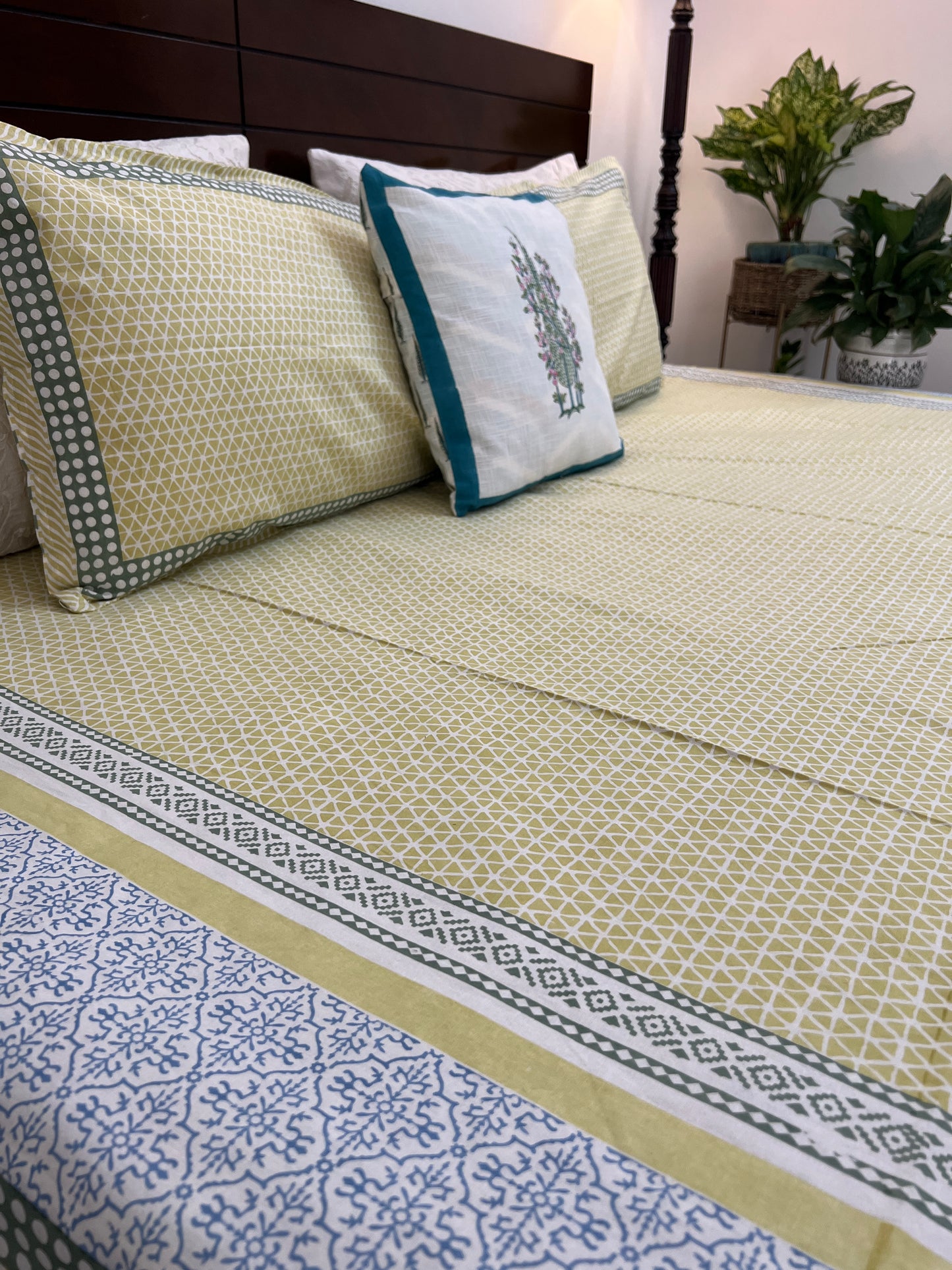 King Size | 90*109 Inches | Geo