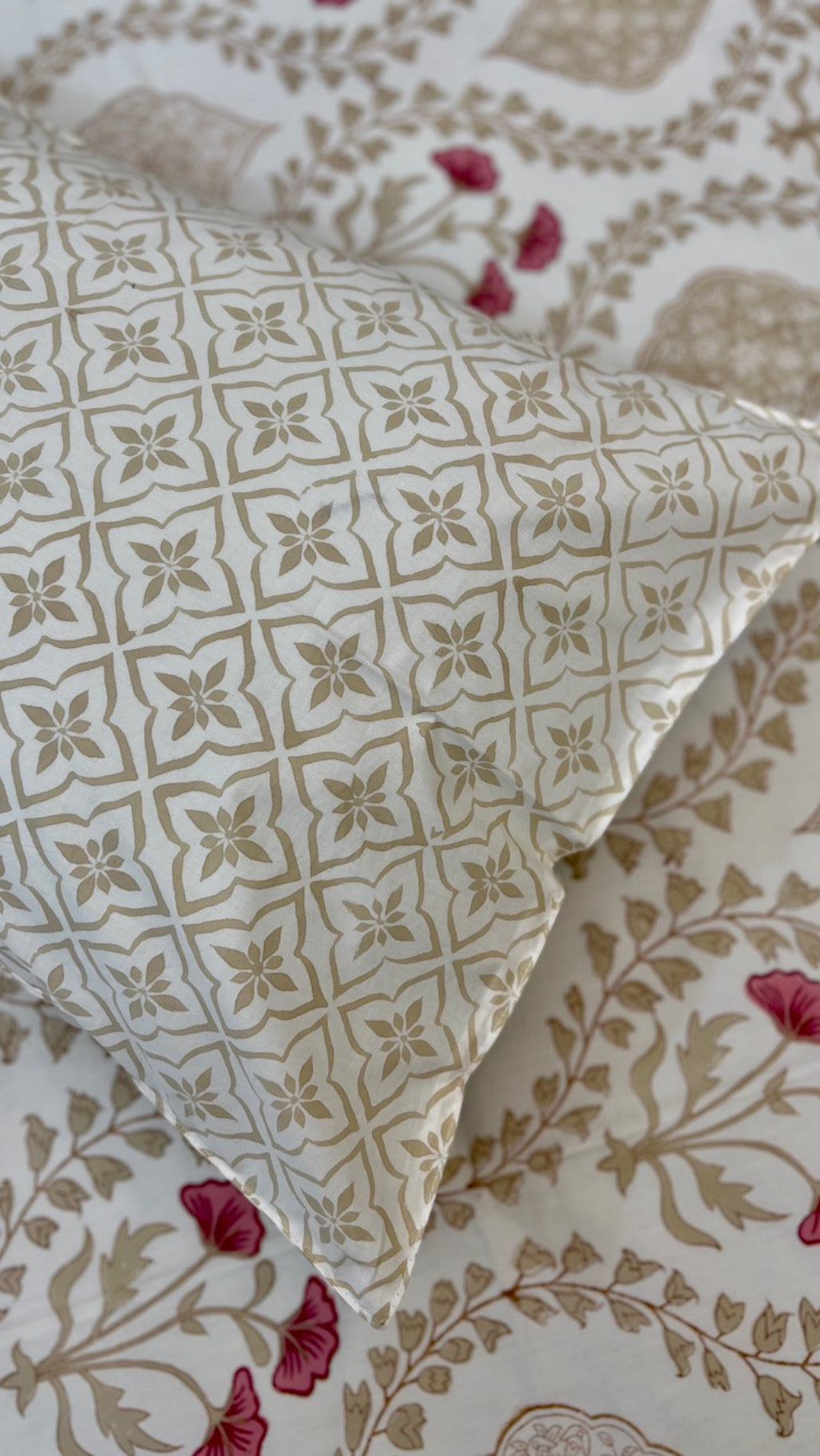 Jharokha | 300TC Bedsheet | 108*108 Inches