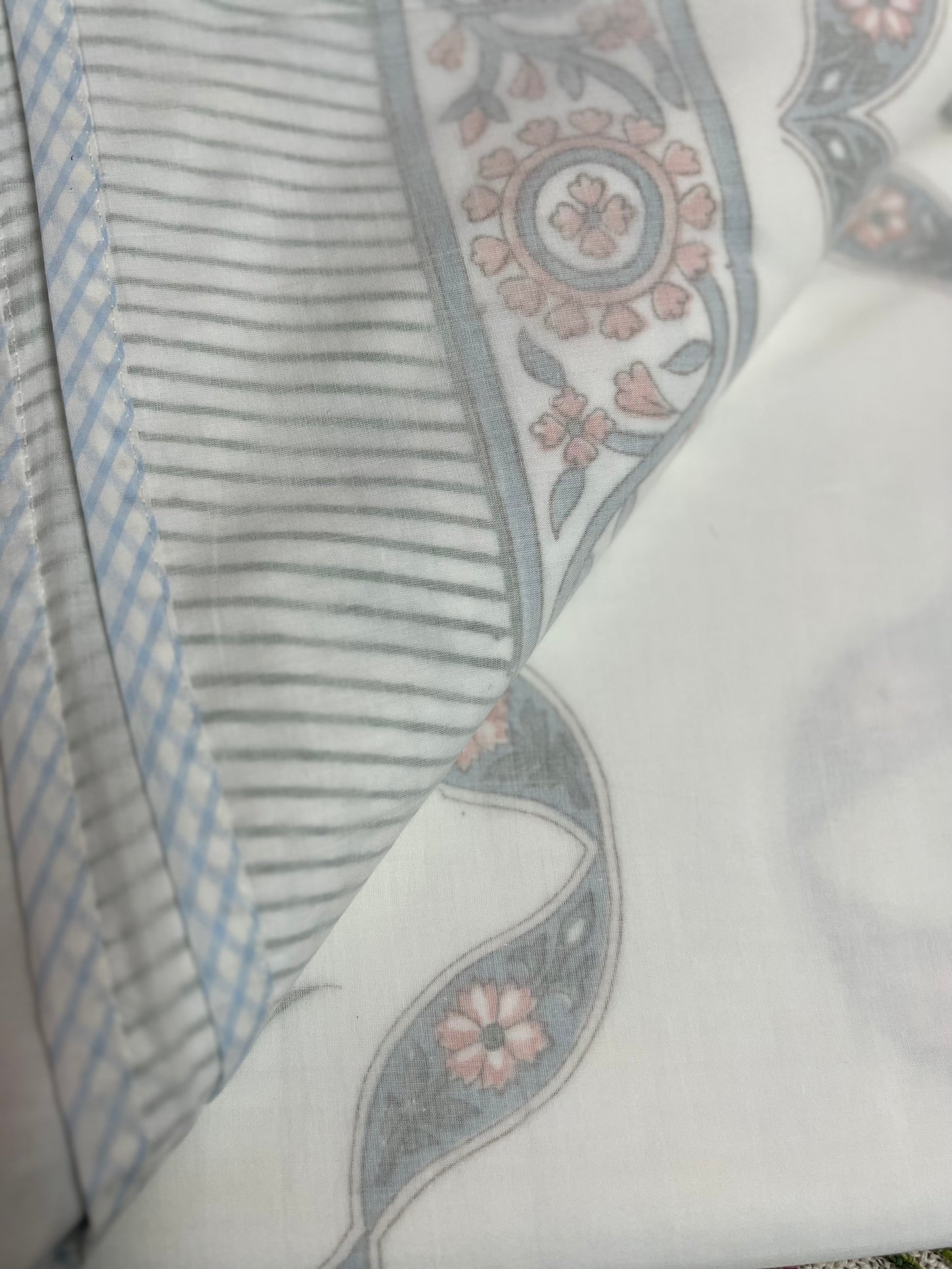 Hand Block Dohar | King Size | King Size | 90*108 Inches | Hidden Gem