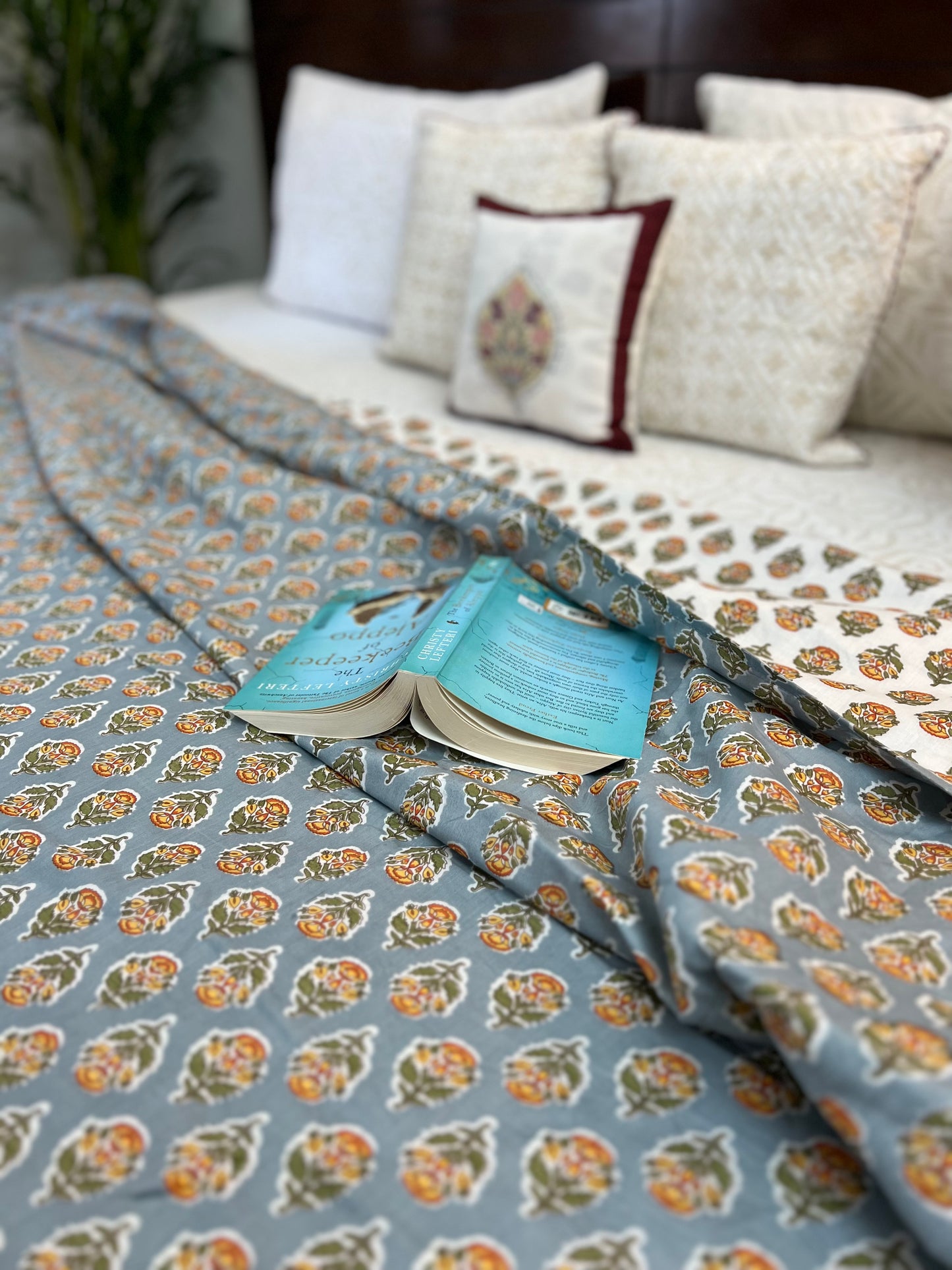 Reversible Hand Print Dohar | King Size | 90*108 Inches | Grey Booti