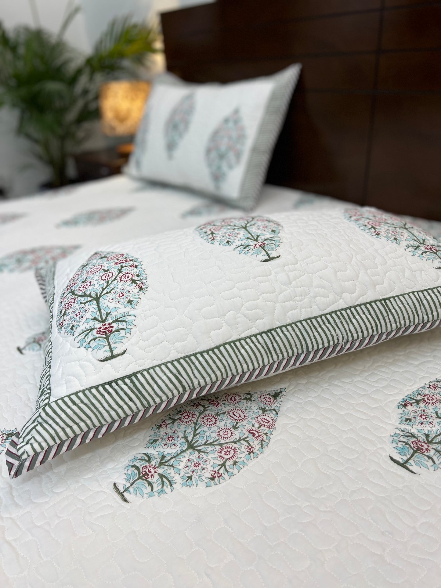 Quilted Bedcover | 90*108 Inches | Blue Motif