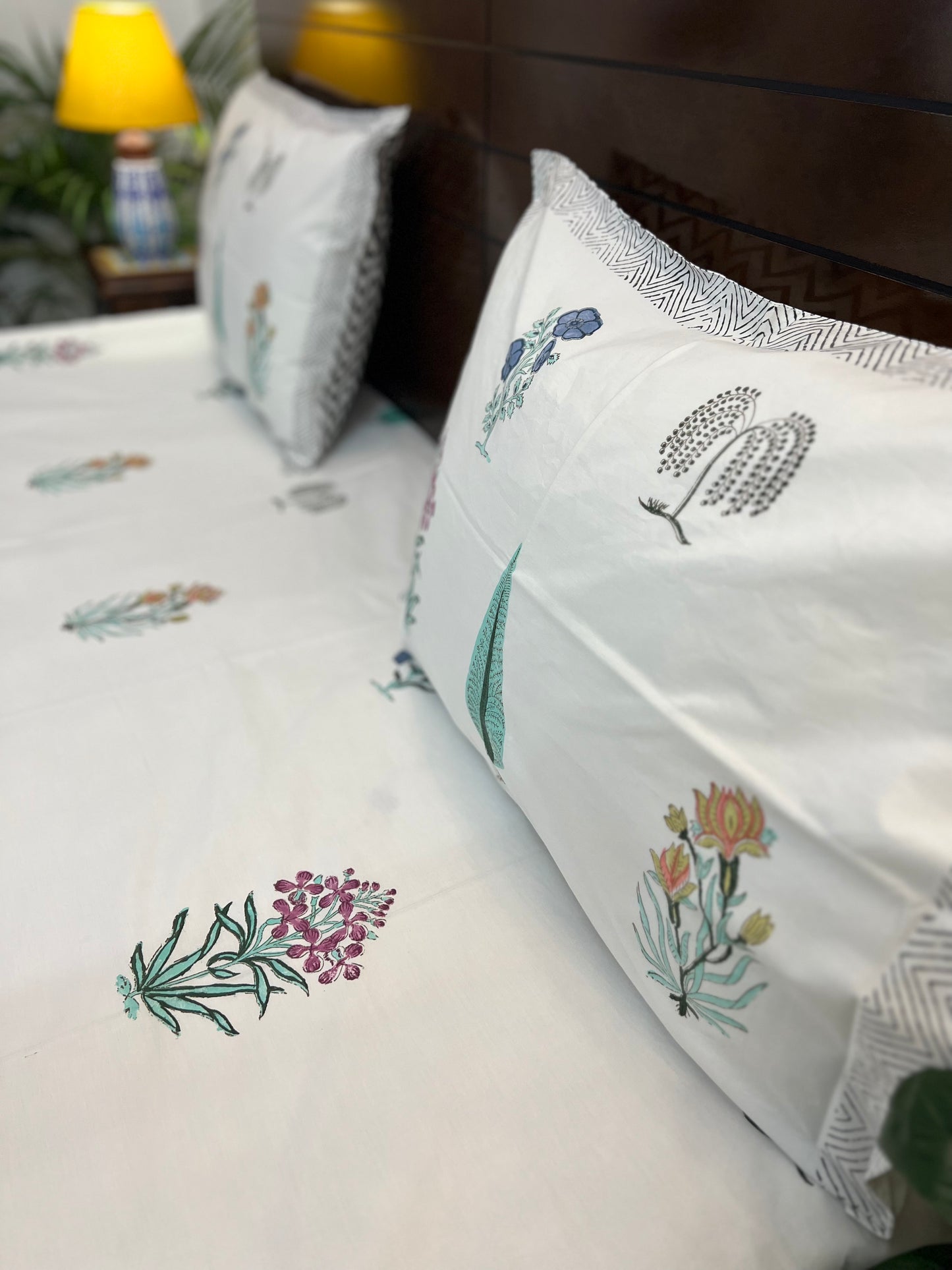 Zig-Zag | Hand Block Bedsheet | 300TC