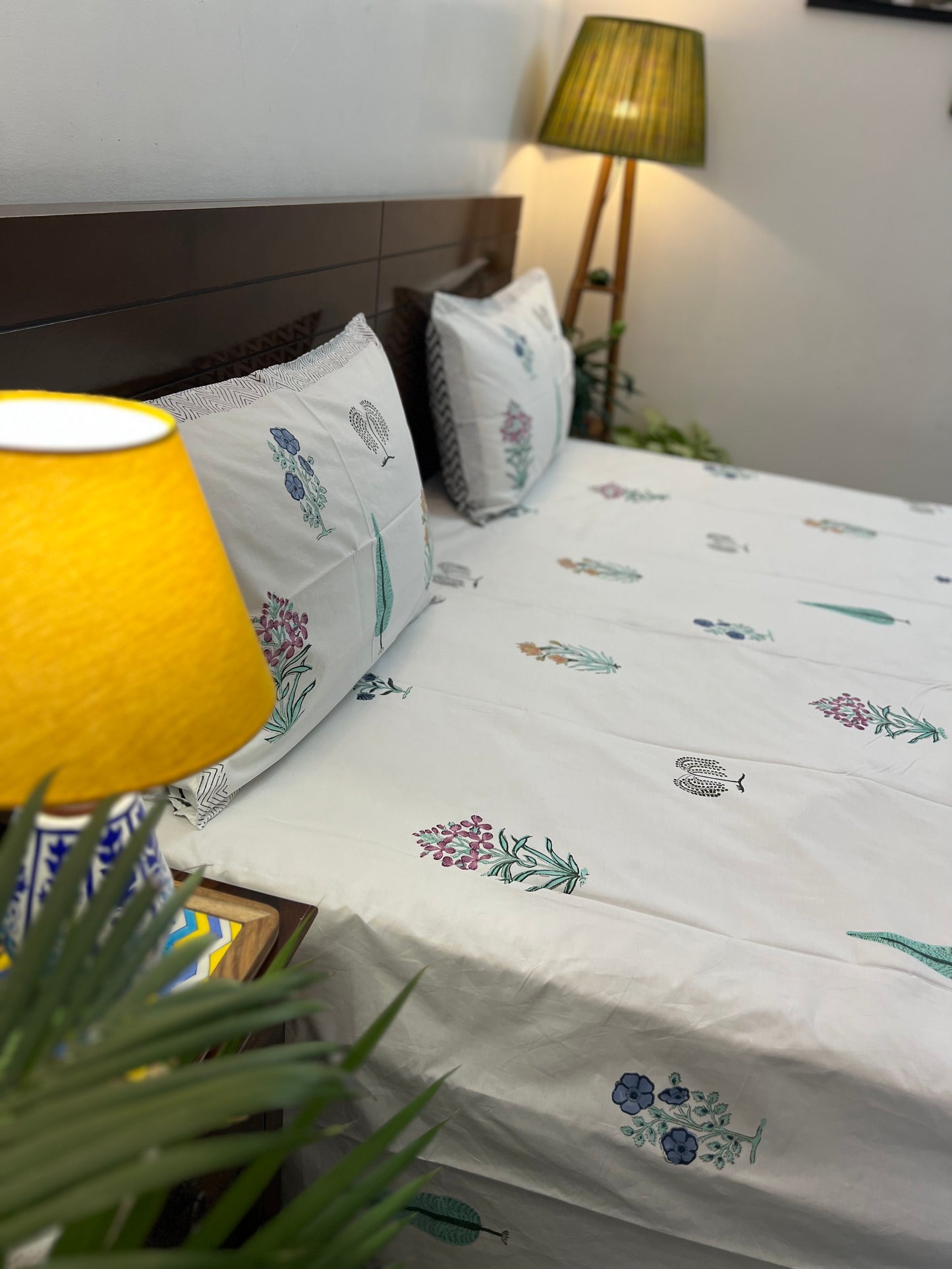 Zig-Zag | Hand Block Bedsheet | 300TC