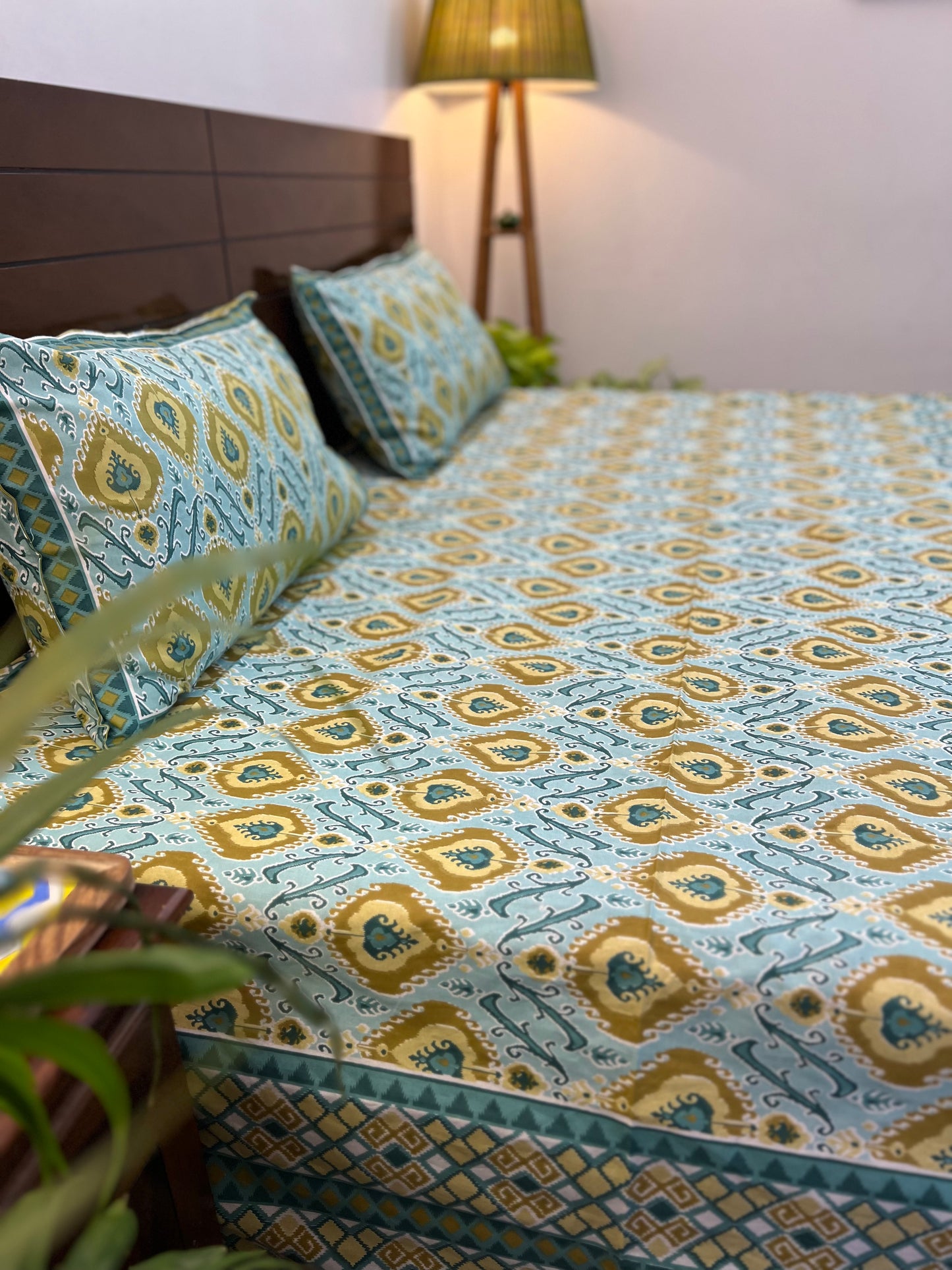 Super King Size | 108*108 inches | Light Blue Multicoloured