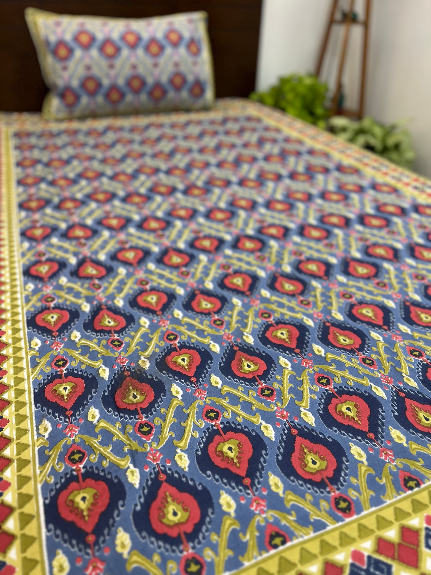 Single Size | 60*90 Inches | Blue Multicoloured with One Pillow Case