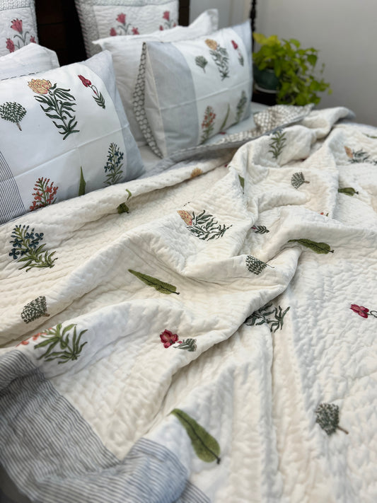 Bedding Set | Quilt with Bedsheet | Elegant Echoes