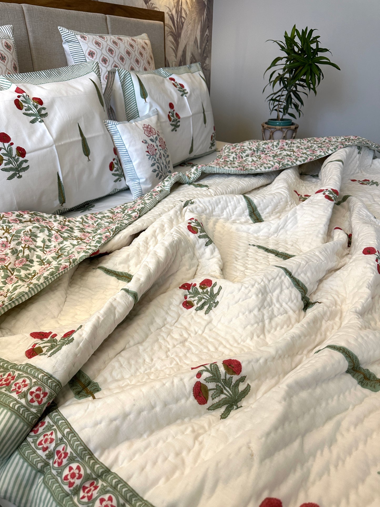 Reversible Hand Block Quilt | Sleek Comfort