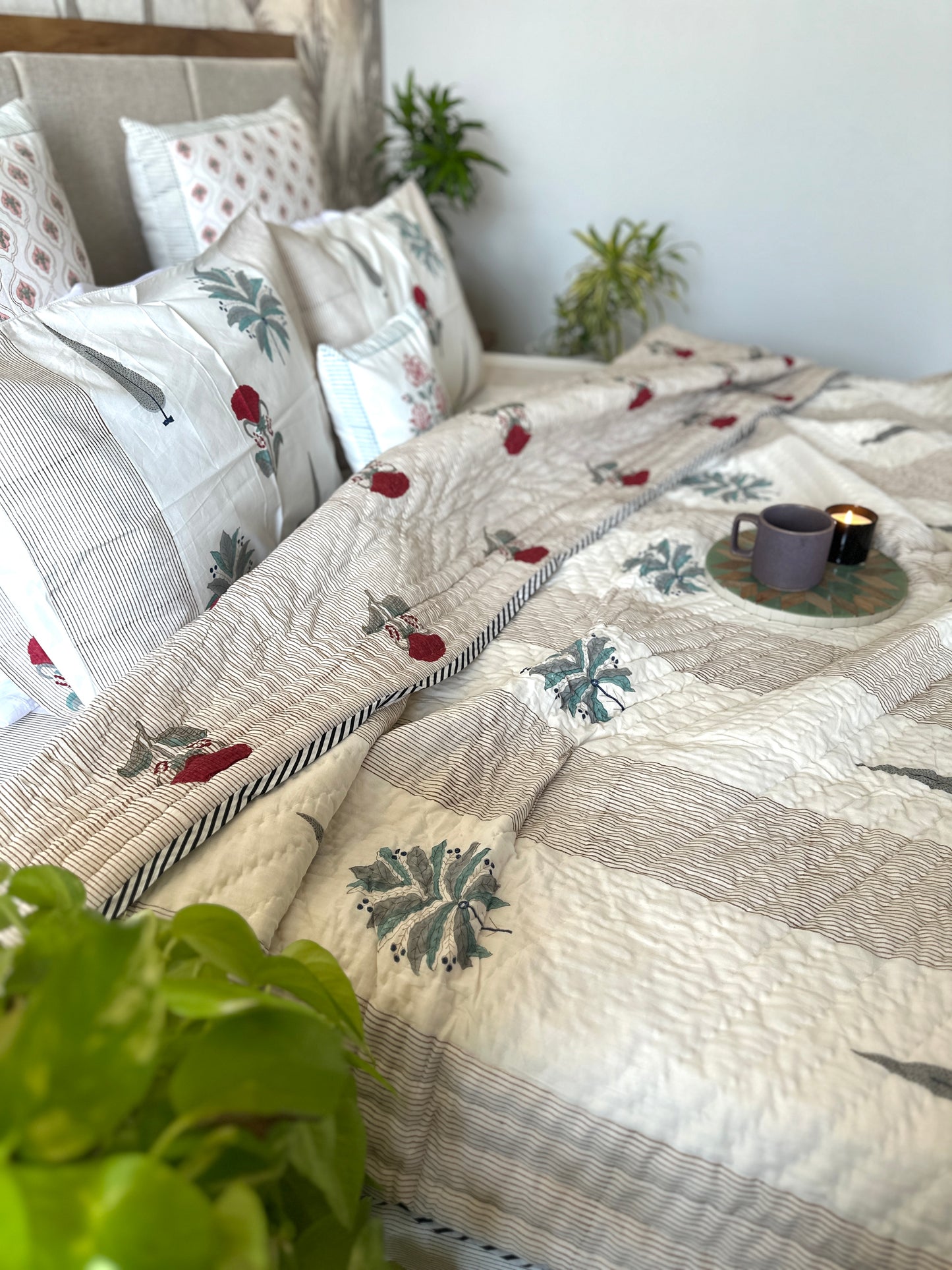 Bedding Set Hand Block | Quilt with Bedsheet Set | Urban Zen