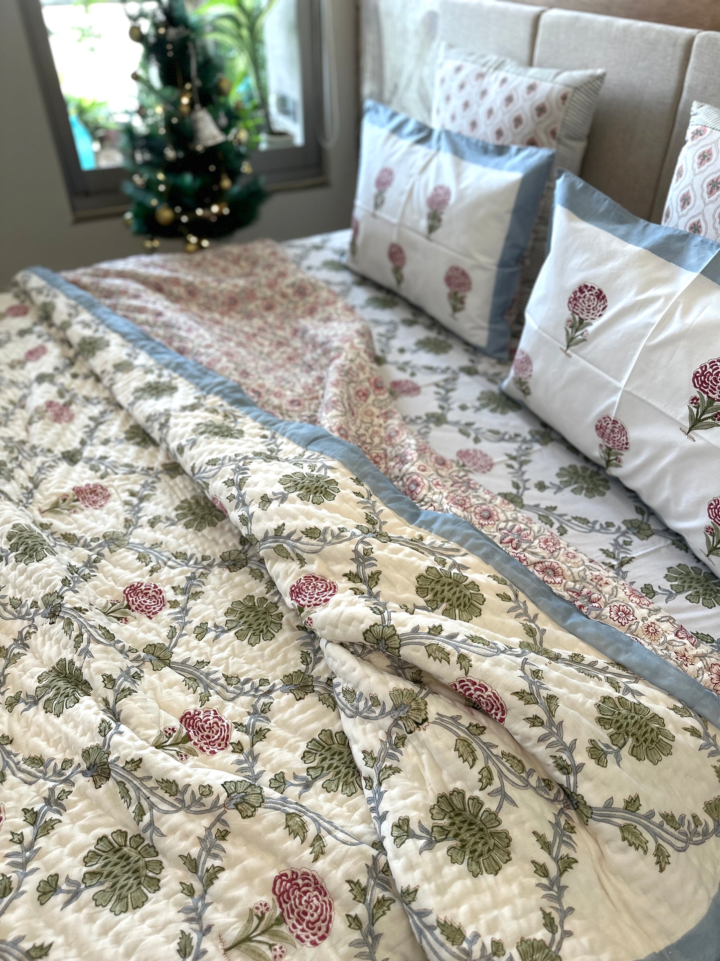 Bedding Set Hand Block | Quilt with Bedsheet Set | Floral Cascade