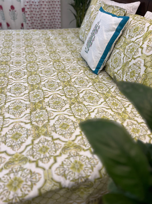 King Size | 90*108 Inches | Green Pattern