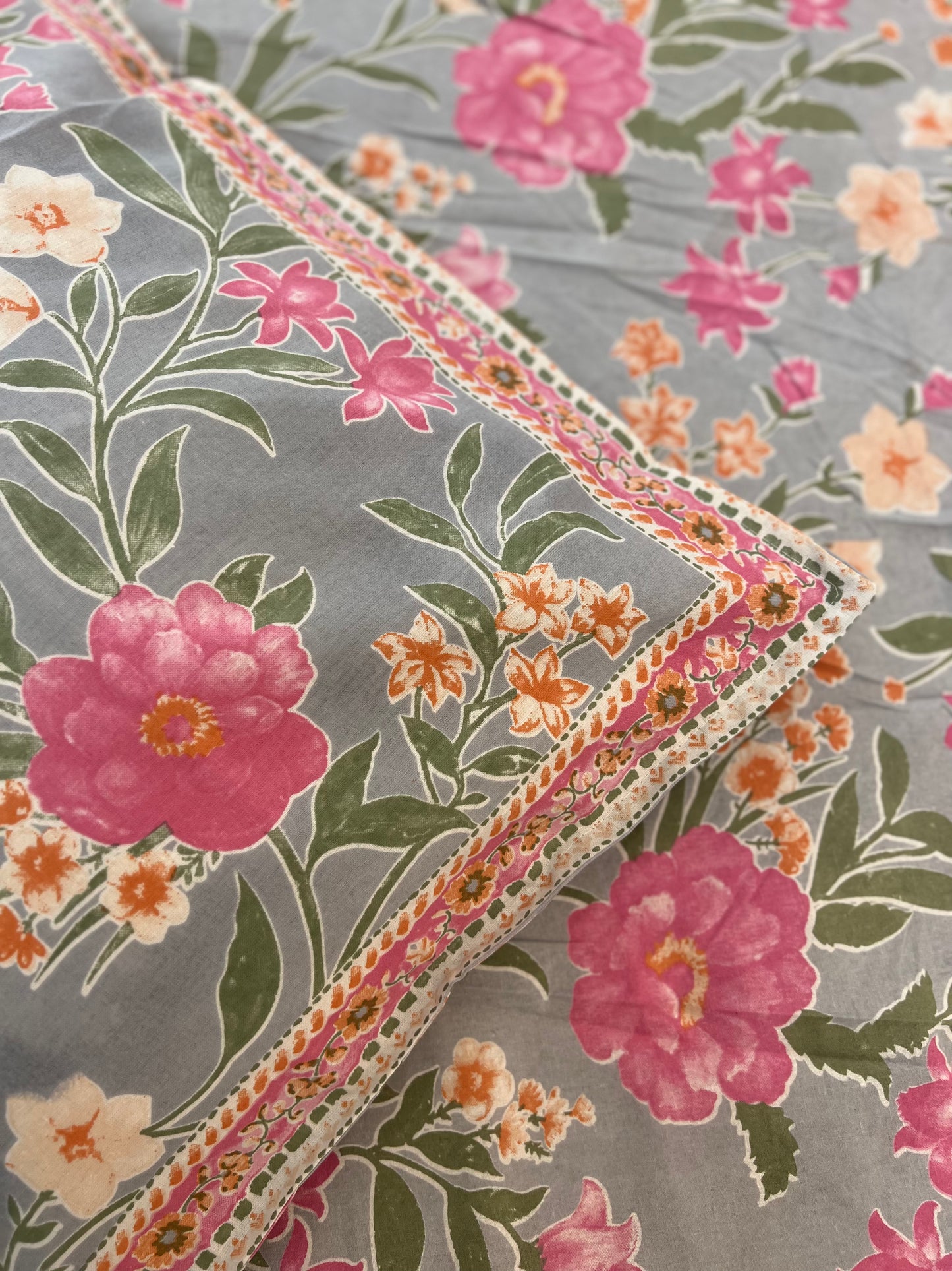 King Size | 90*108 Inches | Grey & Pink Floral