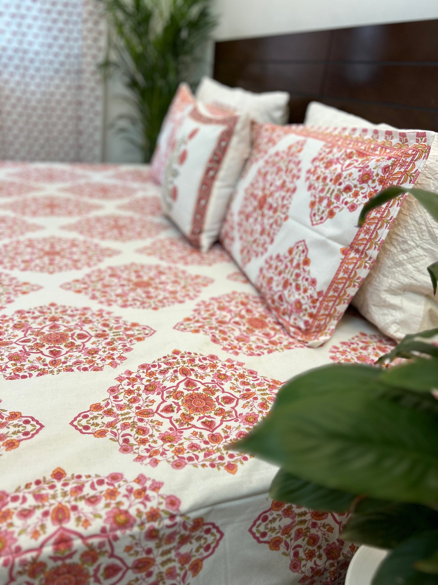 Super King Size | 108*108 Inches | Pink Pattern